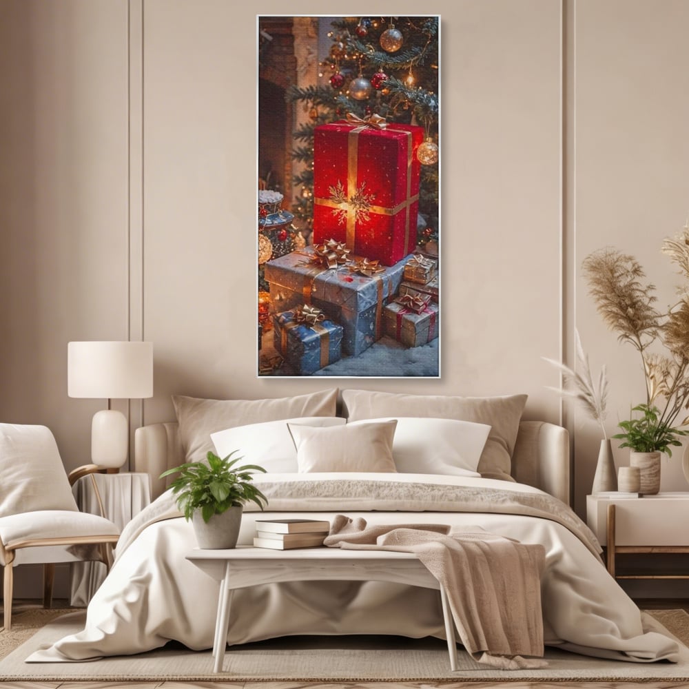 Tablou canvas cu tablou canvas cu cadouri sub brad, in rama de aluminiu argintiu, pe perete intr-un dormitor