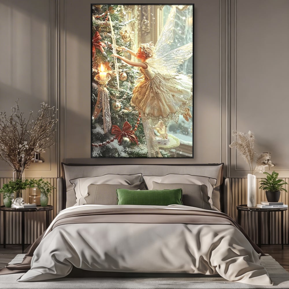 Tablou canvas cu pictura cu zana printre crengile bradului, in rama de aluminiu negru, pe perete intr-un dormitor