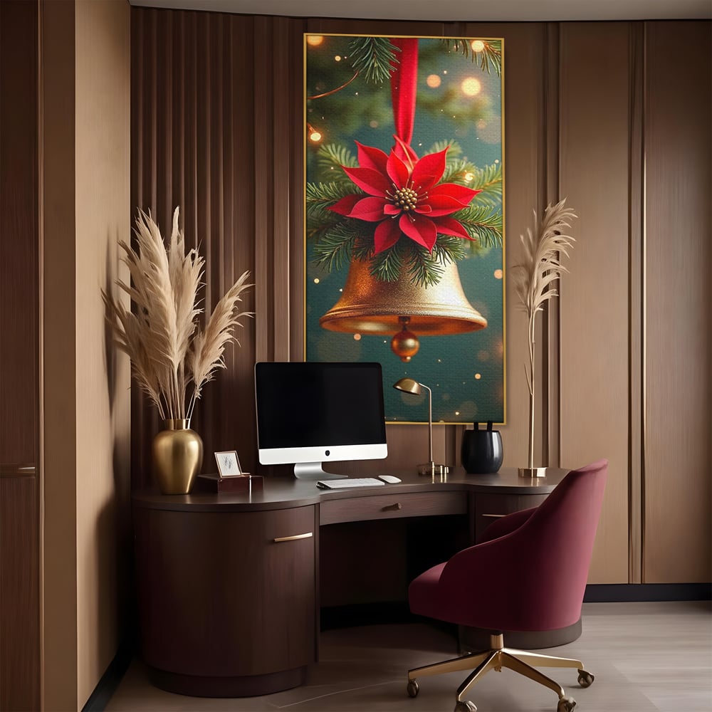 Tablou canvas cu tablou canvas cu clopotel si poinsettia, in rama de aluminiu auriu, pe perete intr-un birou