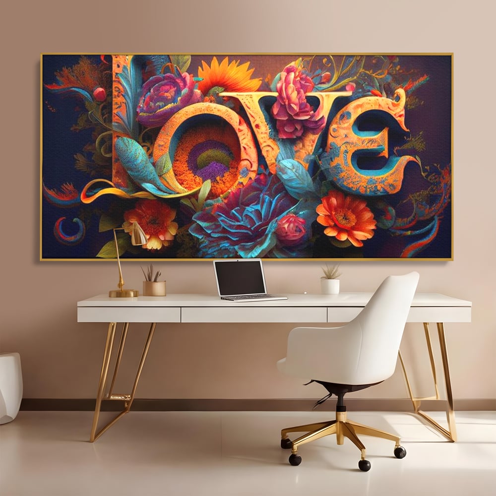 Tablou canvas cu tablou canvas cu litere florale stilizate, in rama de aluminiu auriu, pe perete intr-un birou