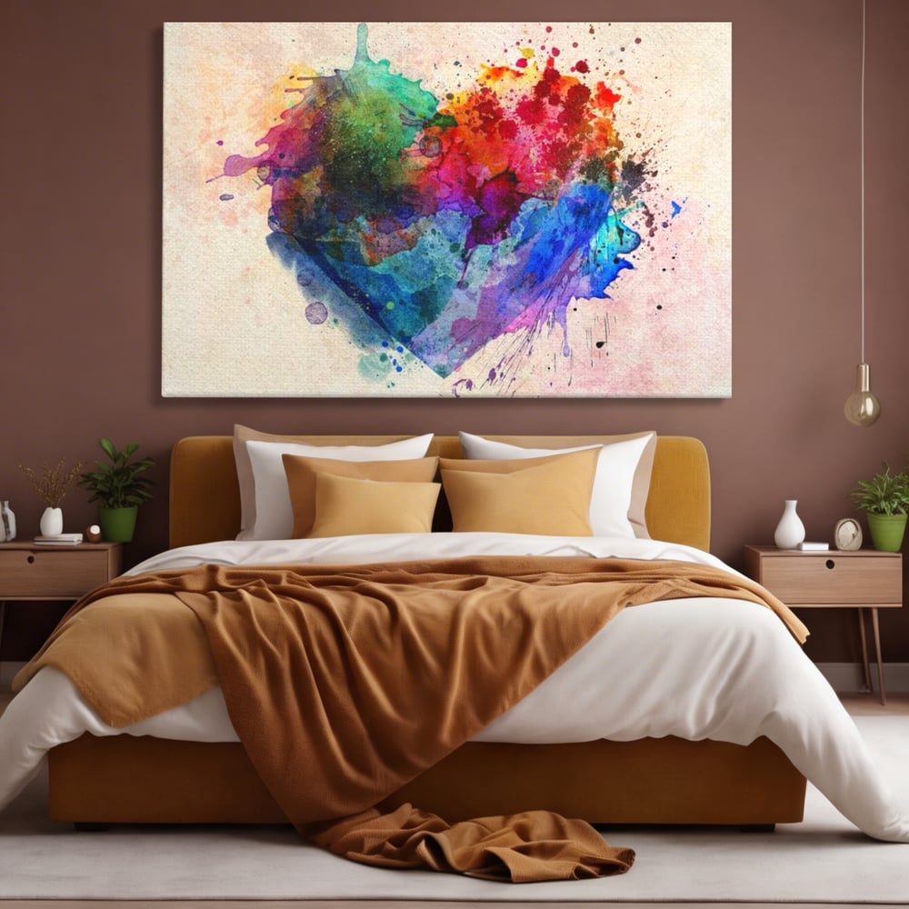 Tablou canvas cu tablou canvas cu inima colorata, fara rama, pe sasiu de lemn, pe perete intr-un dormitor