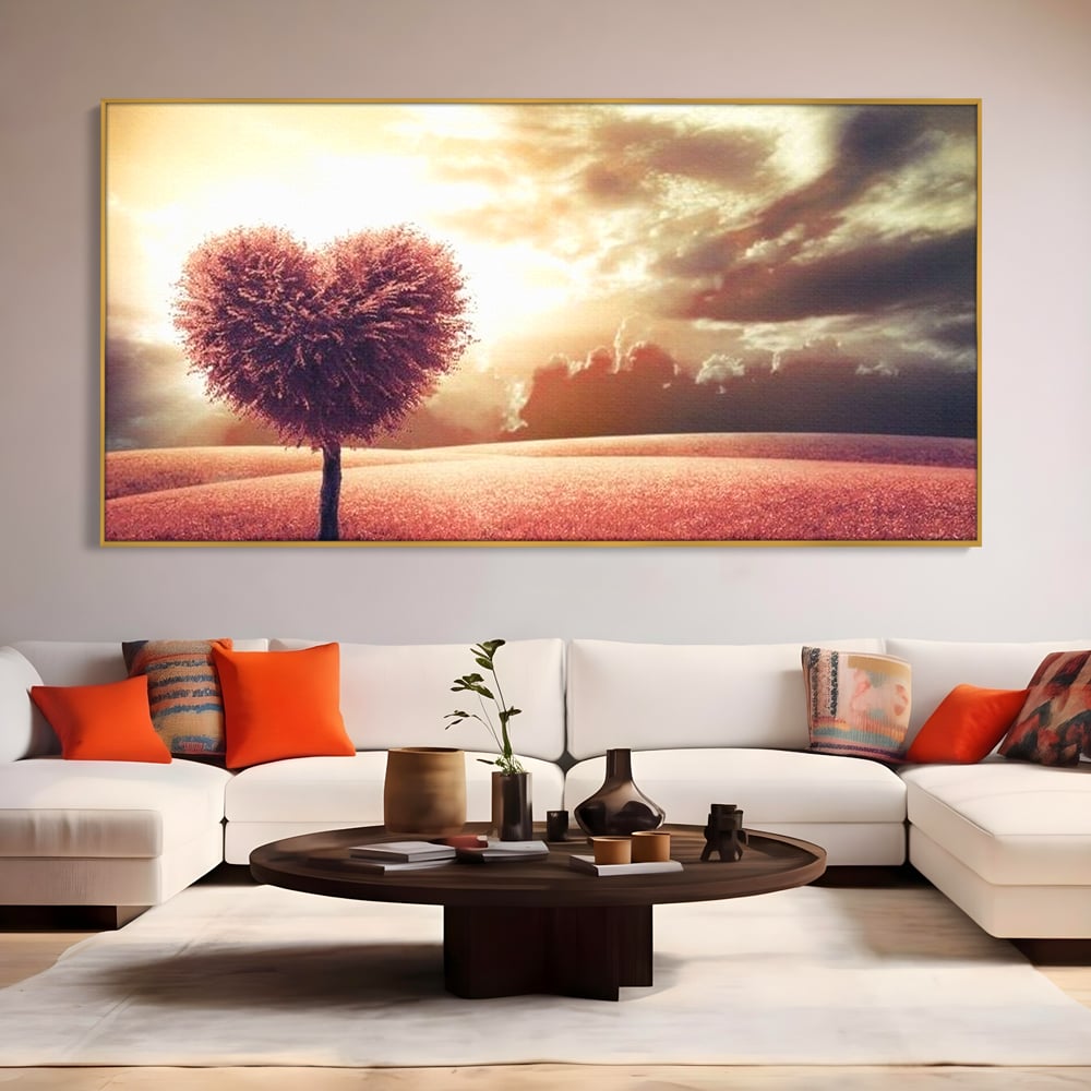 Tablou canvas cu tablou canvas cu un copac in forma de inima, in rama de aluminiu auriu, pe perete intr-un living