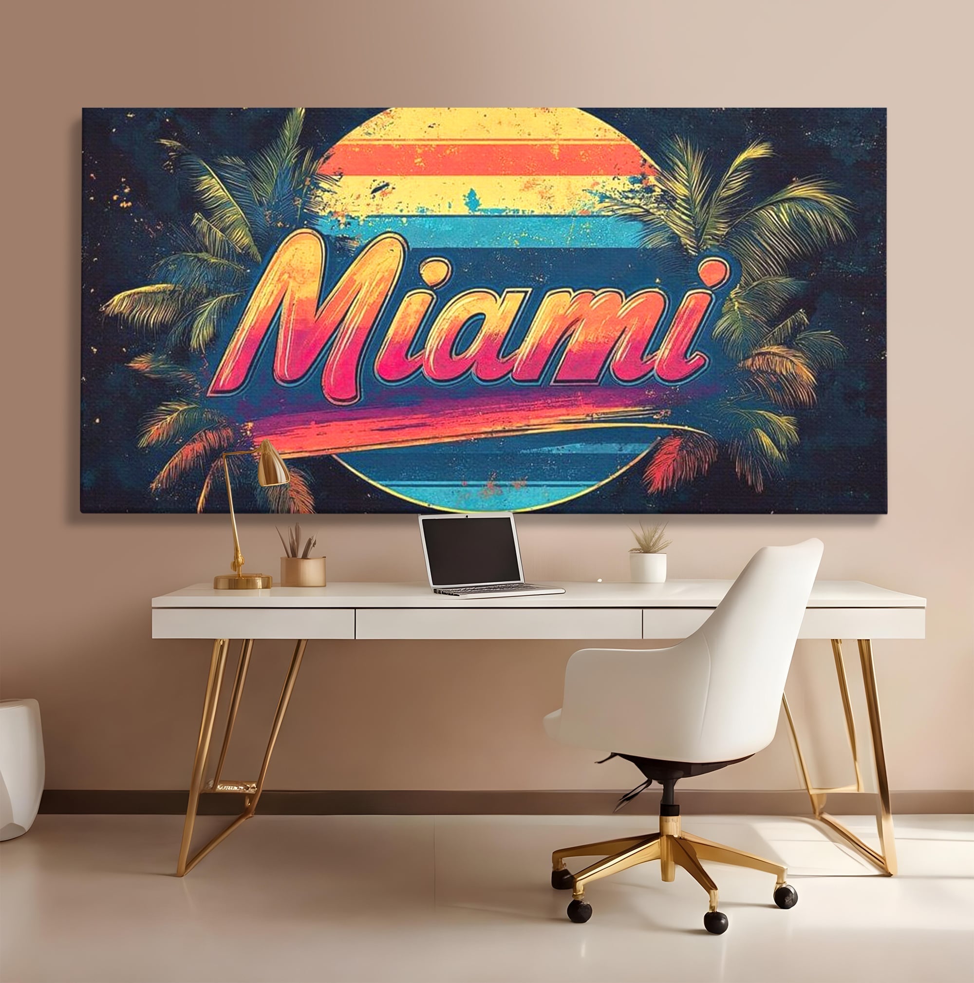 Tablou canvas cu ilustratie retro miami cu soare si palmieri, fara rama, pe sasiu de lemn, pe perete intr-un birou