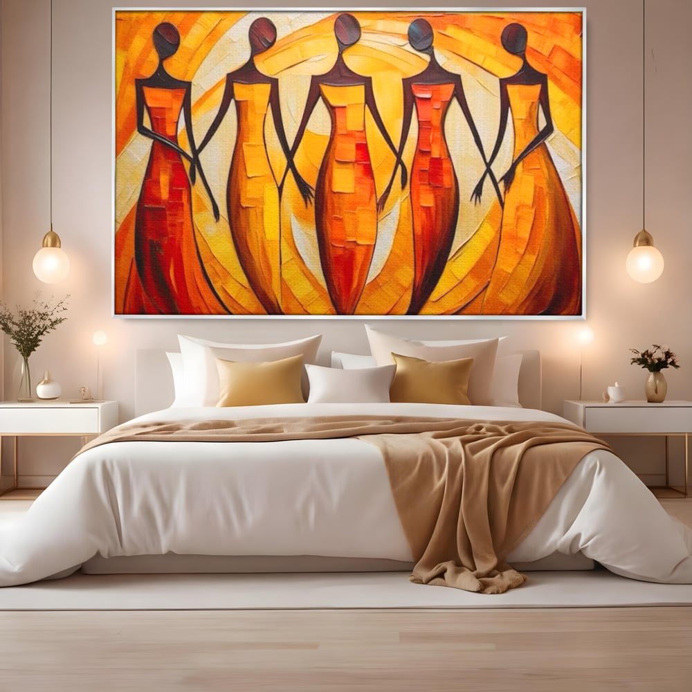 Tablou canvas cu pictura abstracta cu cinci femei stilizate, in rama de aluminiu argintiu, pe perete intr-un dormitor