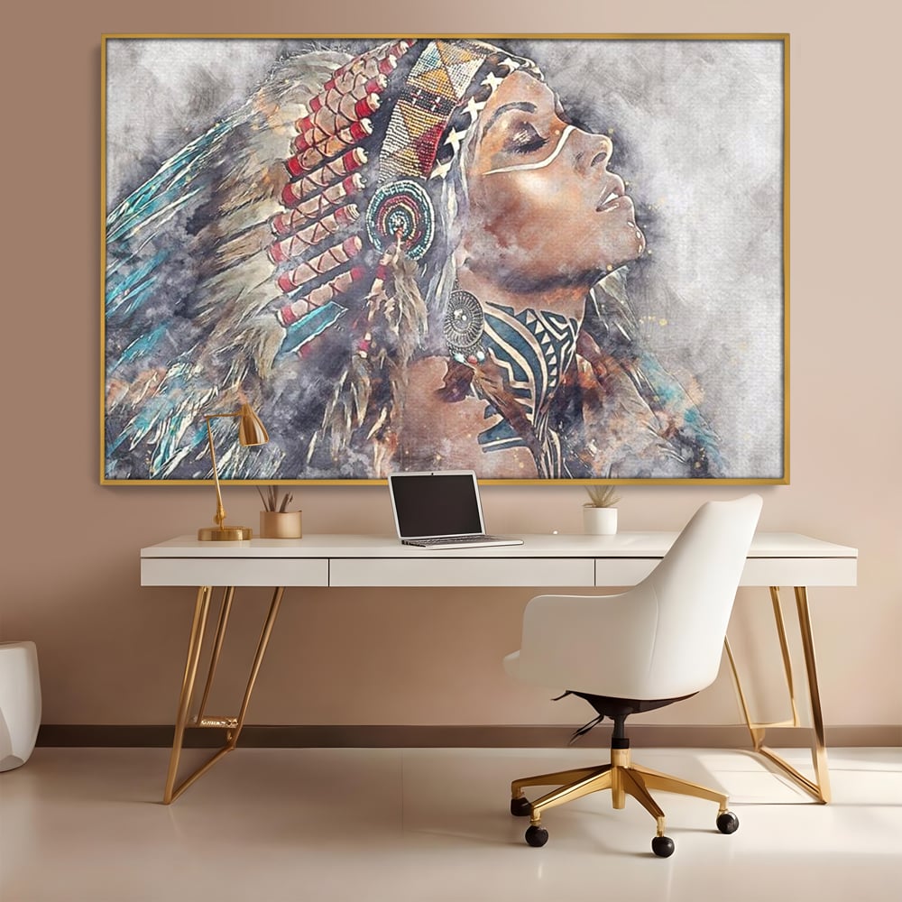Tablou canvas cu tablou canvas cu femeie indigena, in rama de aluminiu auriu, pe perete intr-un birou