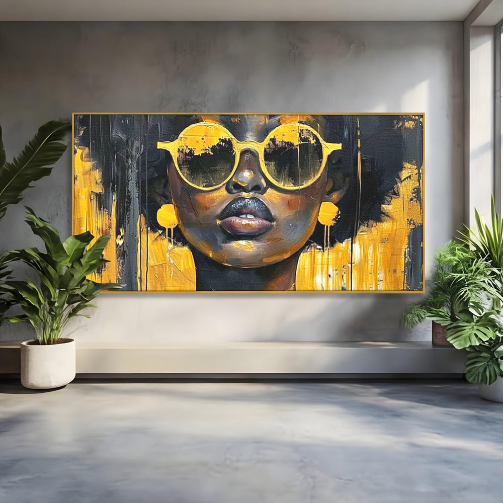 Tablou canvas cu tablou canvas cu femeie afro si ochelari, in rama de aluminiu auriu