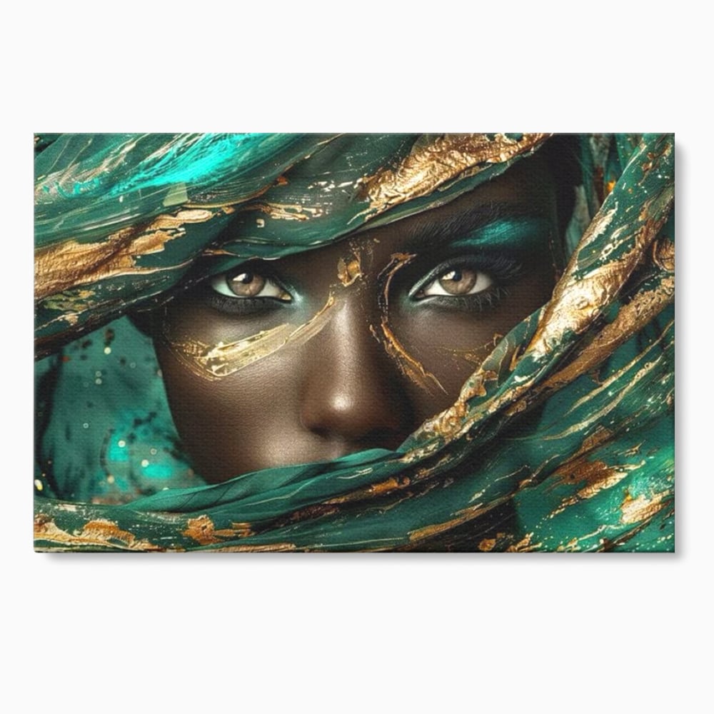 Tablou canvas cu portret artistic cu ochi caprui si tesatura verde, fara rama, pe sasiu de lemn