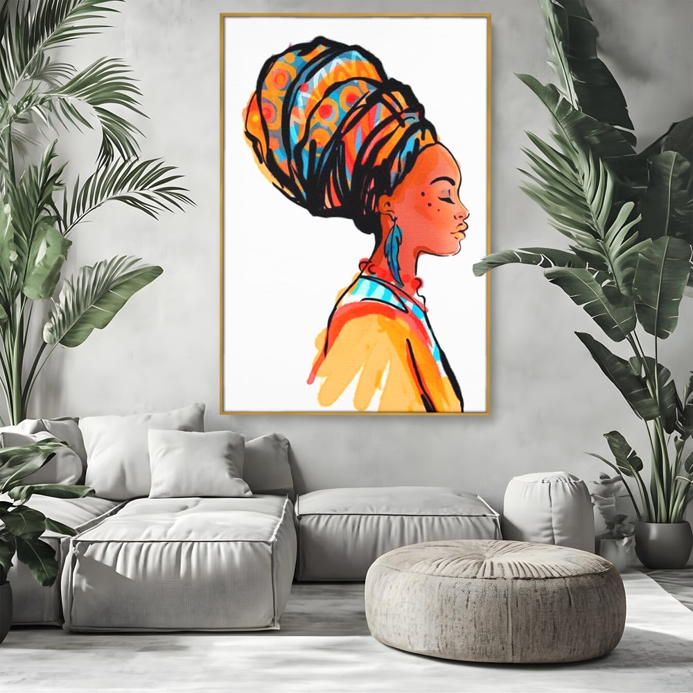 Tablou canvas cu ilustratie digitala cu profil de femeie, in rama de aluminiu auriu, pe perete intr-un living