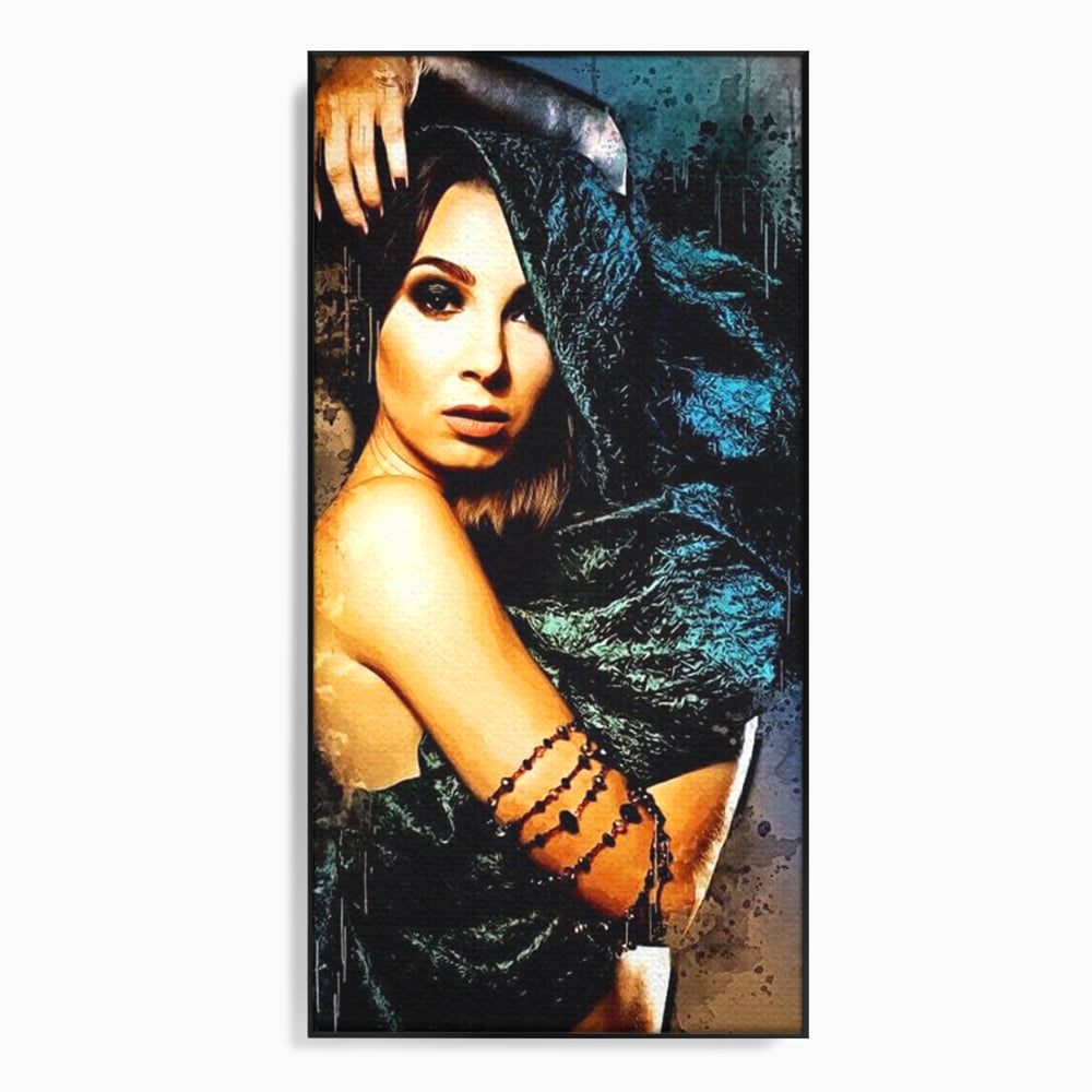 Tablou canvas cu tablou canvas portret femeie misterioasa, in rama de aluminiu negru