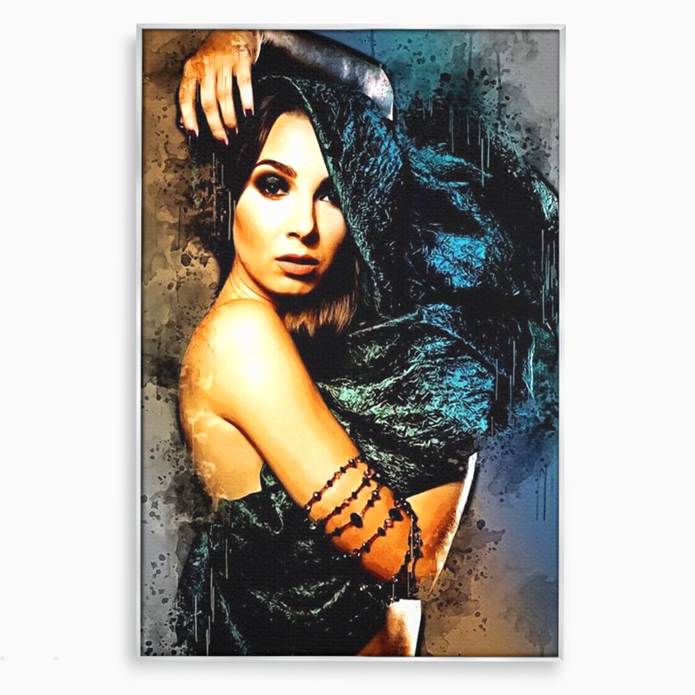 Tablou canvas cu tablou canvas portret femeie misterioasa, in rama de aluminiu argintiu