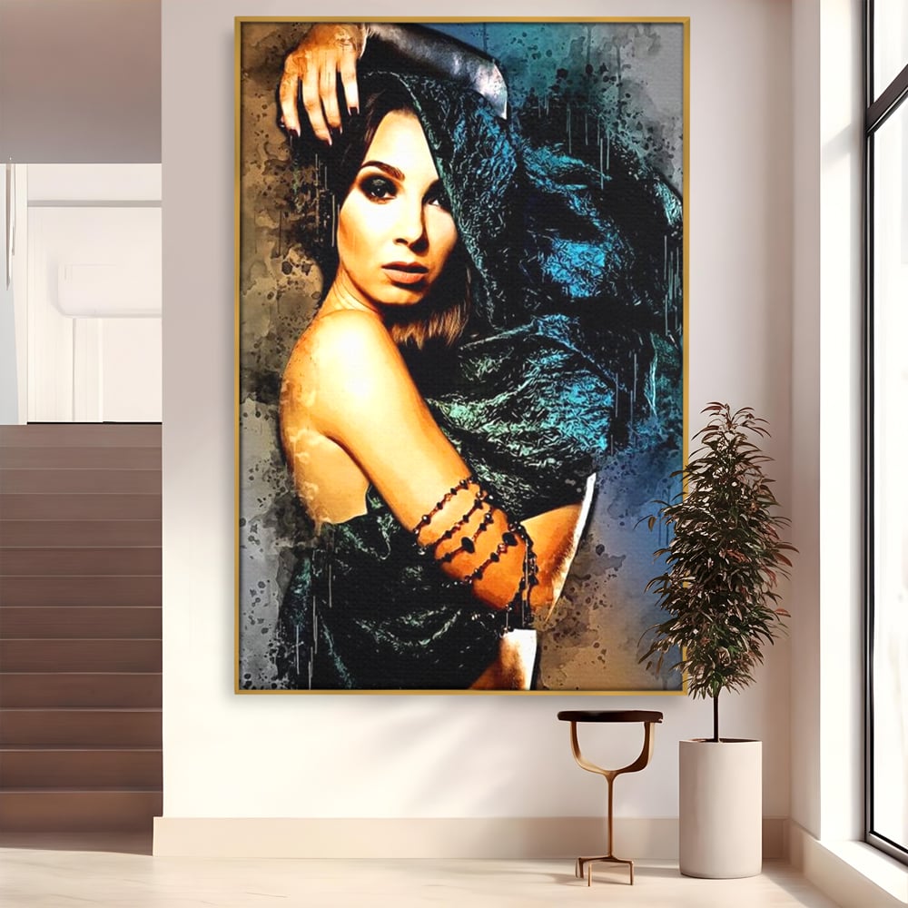 Tablou canvas cu tablou canvas portret femeie misterioasa, in rama de aluminiu auriu