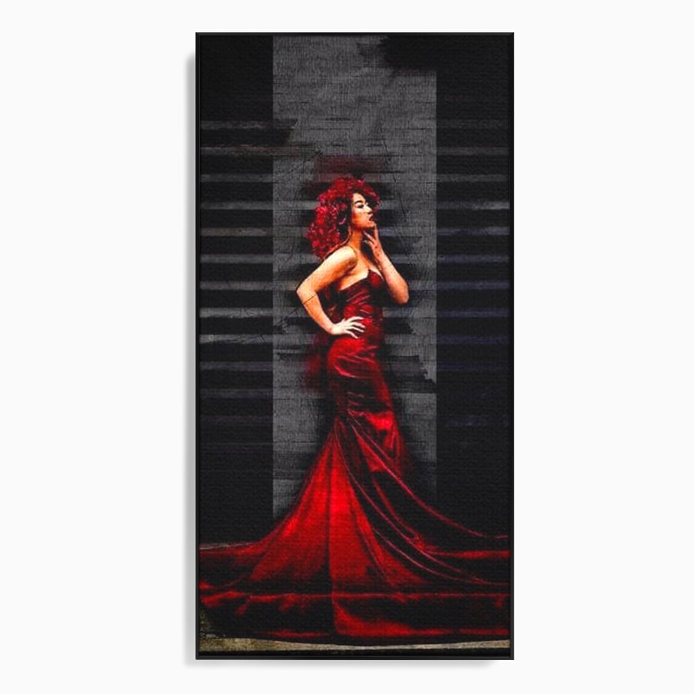Tablou canvas cu tablou canvas cu femeie in rochie rosie, in rama de aluminiu negru