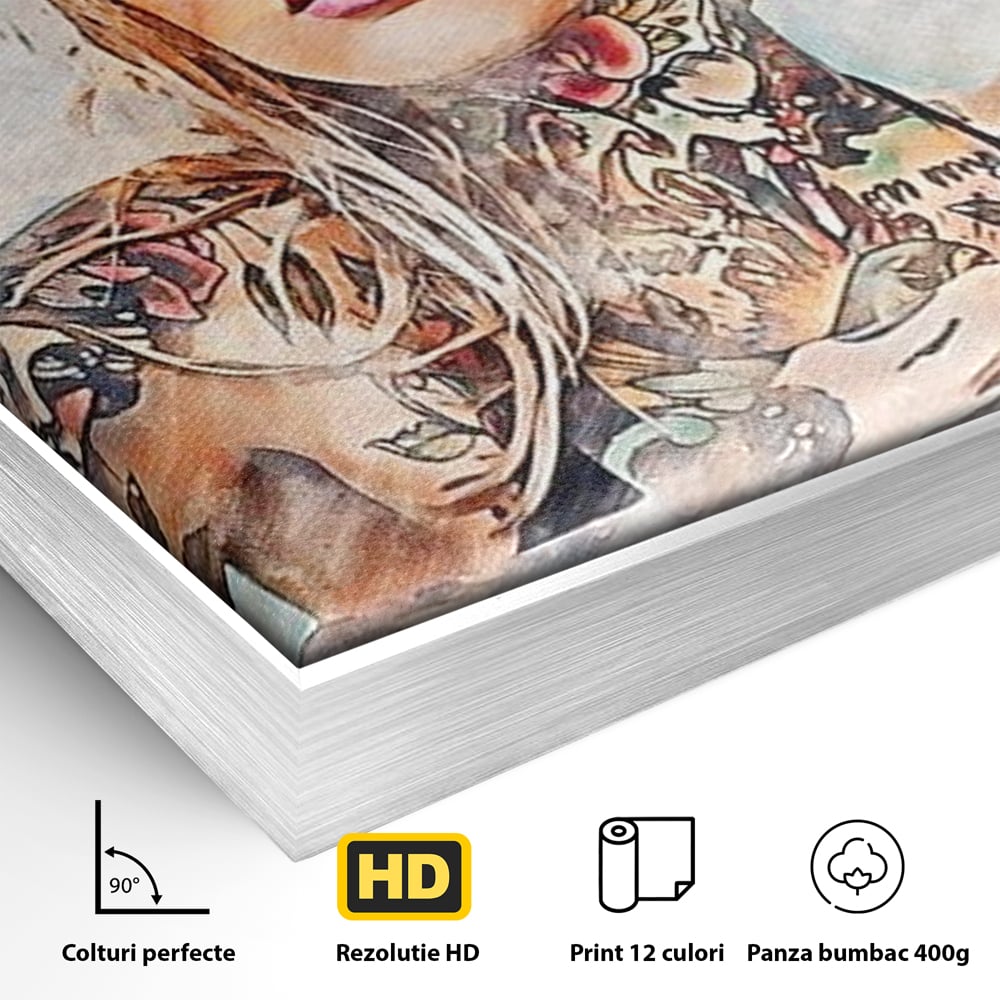 Detaliu al suprafetei: tablou canvas cu femeie tatuata, in rama de aluminiu argintiu