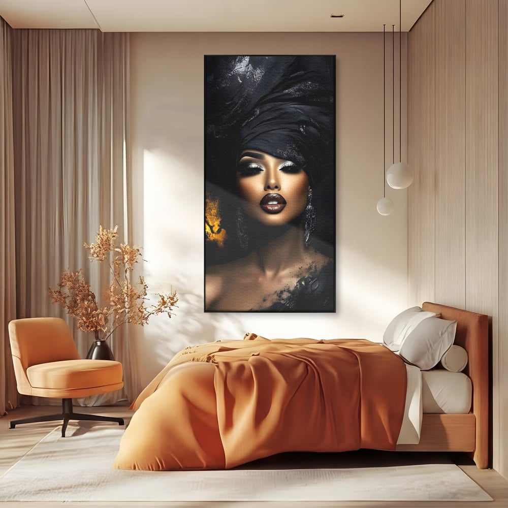 Tablou canvas cu tablou canvas cu portret de femeie, in rama de aluminiu negru, pe perete intr-un dormitor