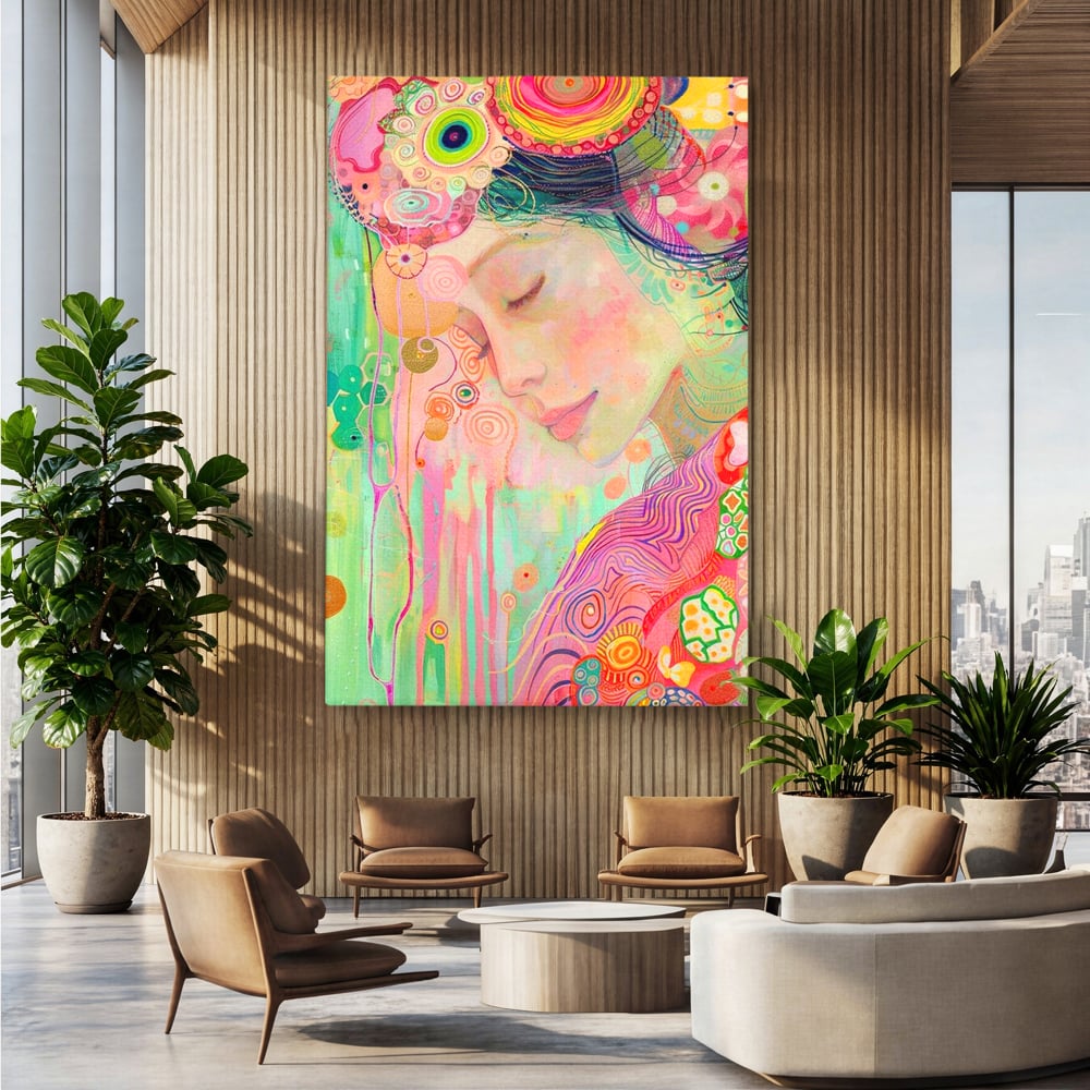 Tablou canvas cu tablou canvas cu portret de zana, fara rama, pe sasiu de lemn, pe perete intr-un birou