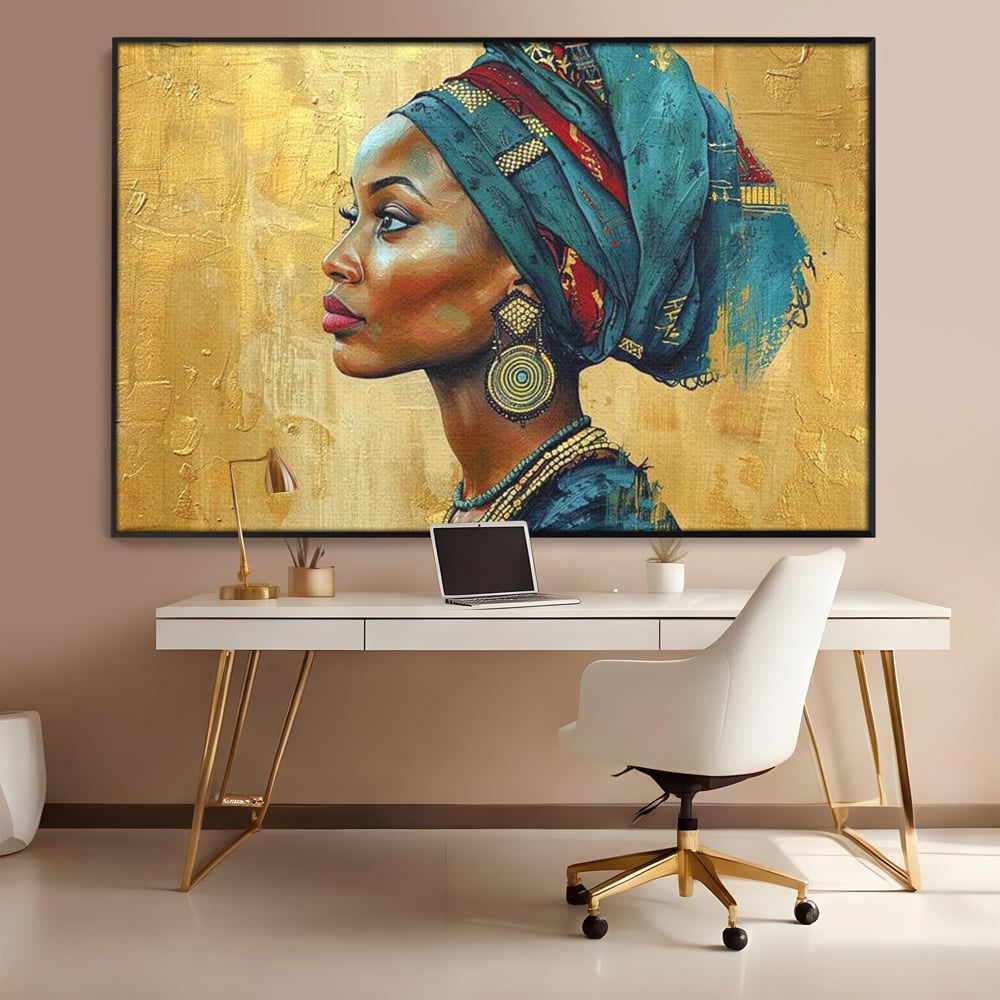 Tablou canvas cu tablou canvas cu profil de femeie, in rama de aluminiu negru, pe perete intr-un birou
