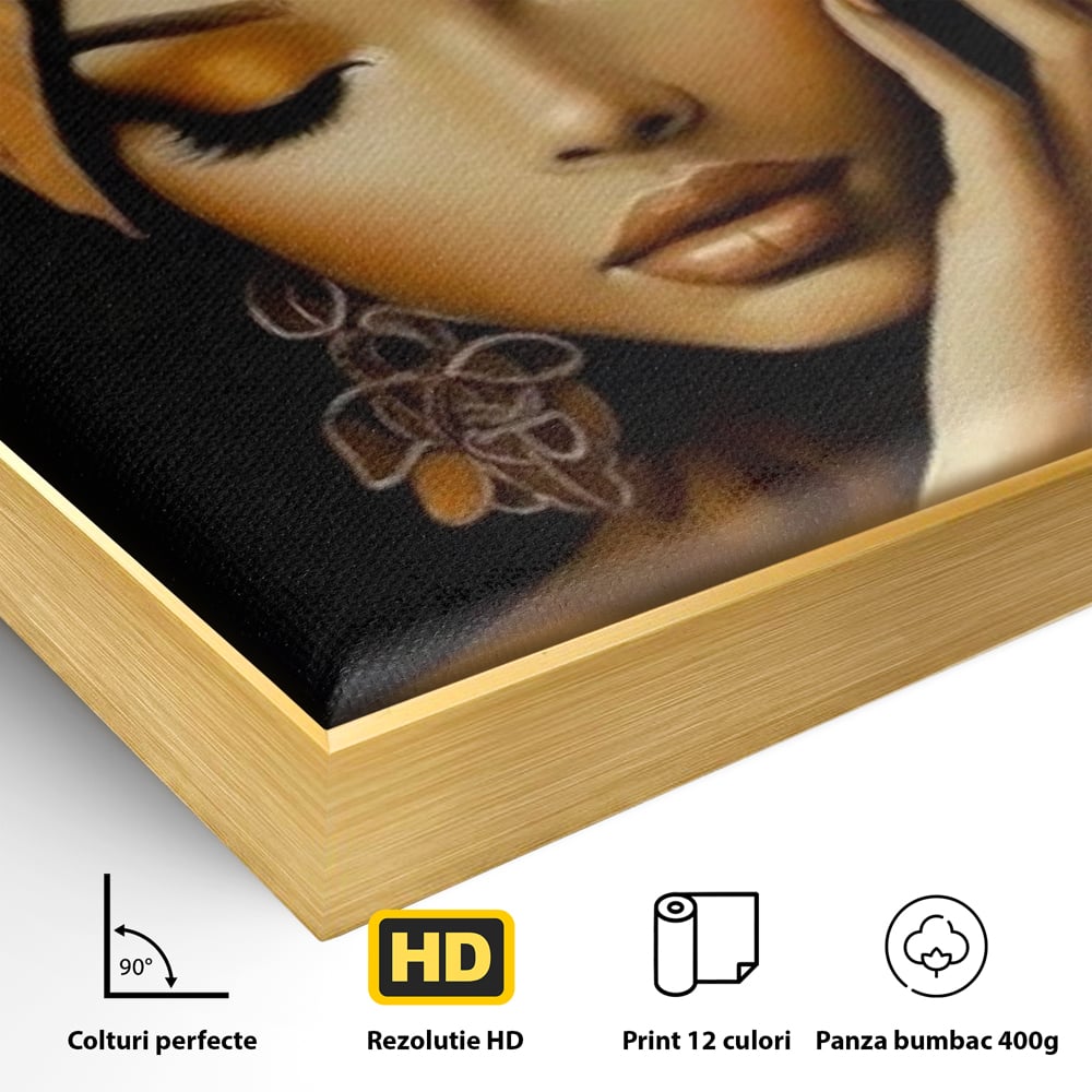 Detaliu al suprafetei: tablou canvas cu portret de femeie, in rama de aluminiu auriu