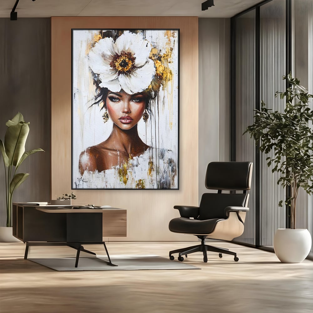 Tablou canvas cu tablou canvas cu portret feminin si floare, in rama de aluminiu negru, pe perete intr-un birou
