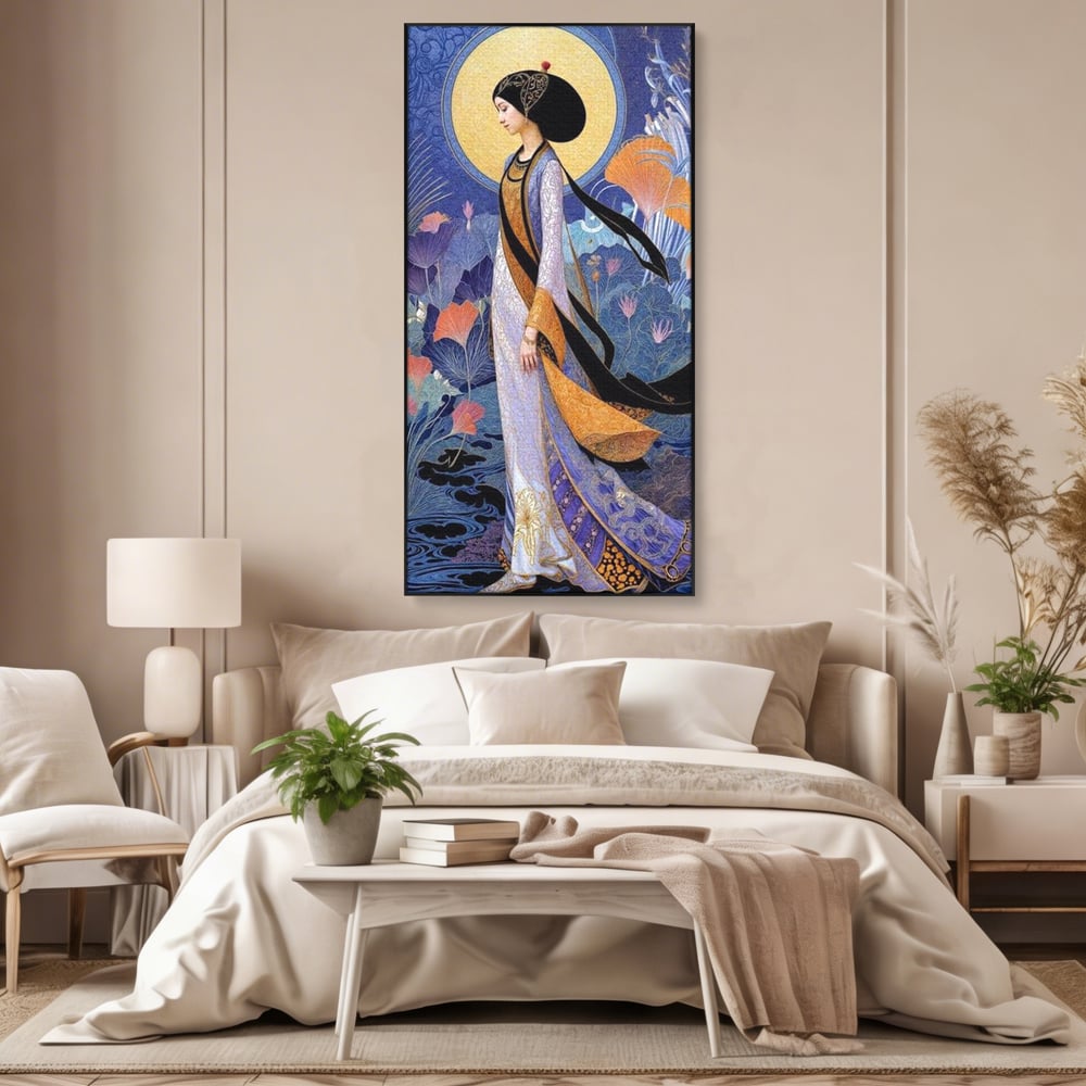 Tablou canvas cu tablou canvas cu regina in stil art nouveau, in rama de aluminiu negru, pe perete intr-un dormitor