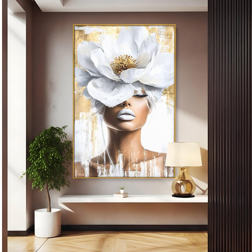 Tablou canvas cu tablou canvas cu portret de femeie si magnolie, in rama de aluminiu auriu