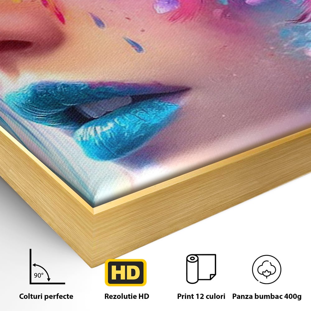 Detaliu al suprafetei: tablou canvas cu fata artistica si flori, in rama de aluminiu auriu
