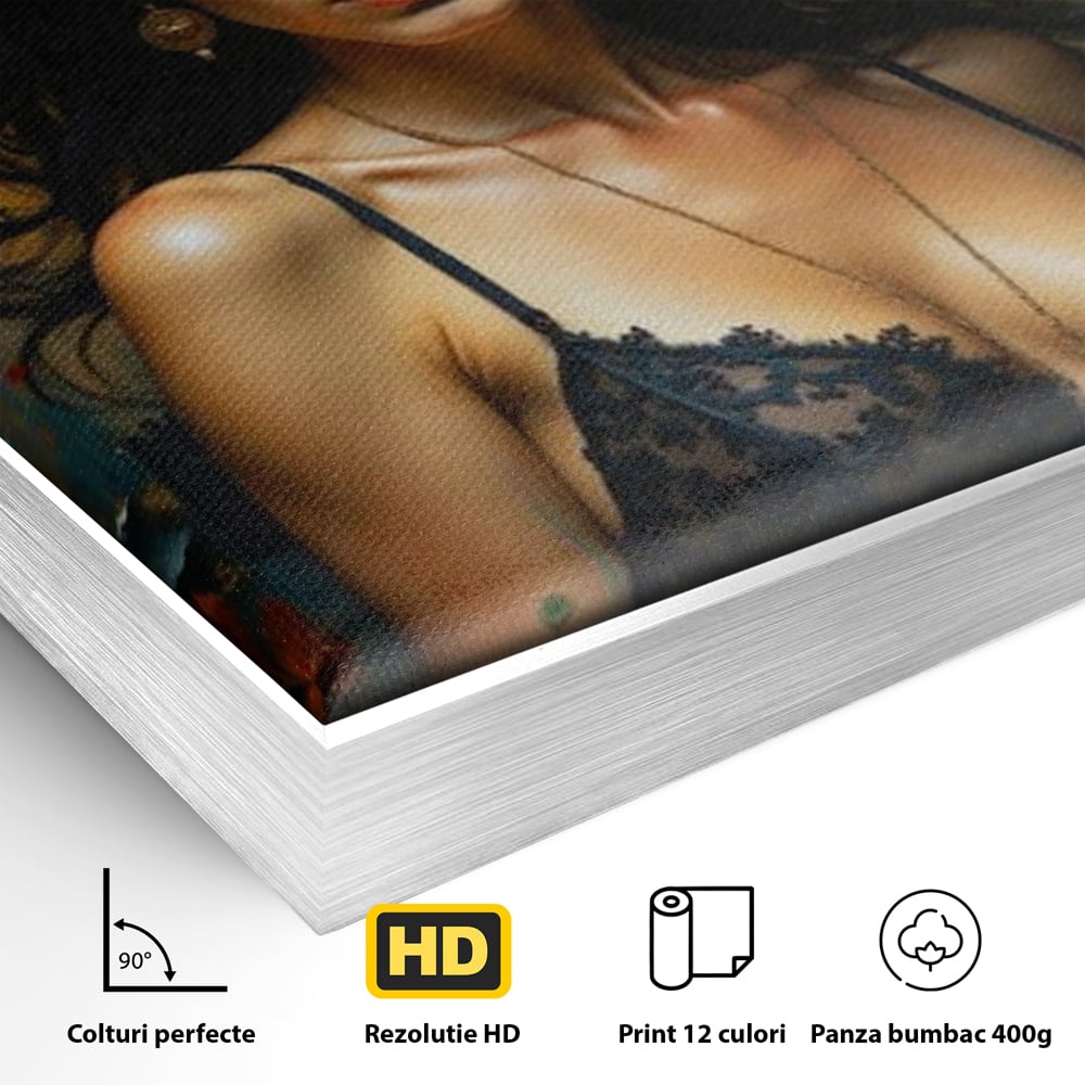 Detaliu al suprafetei: tablou canvas cu portret de femeie par negru fluturi si frunze, in rama de aluminiu argintiu
