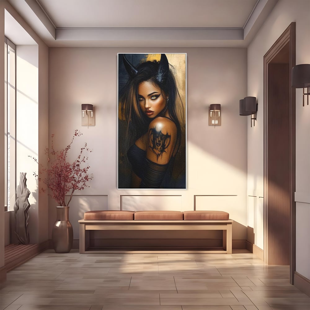 Tablou canvas cu tablou canvas cu portret de femeie demon, in rama de aluminiu argintiu