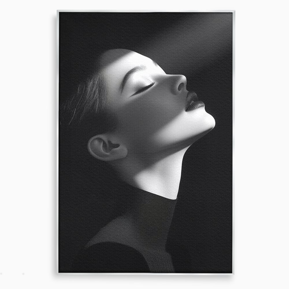 Tablou canvas cu tablou canvas portret alb-negru femeie, in rama de aluminiu argintiu