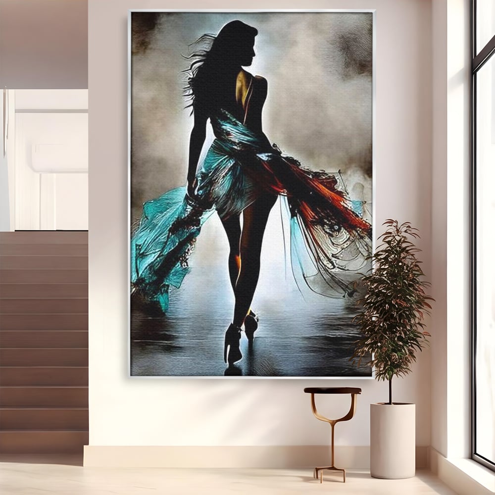 Tablou canvas cu tablou canvas cu silueta feminina si rochie fluida, in rama de aluminiu argintiu