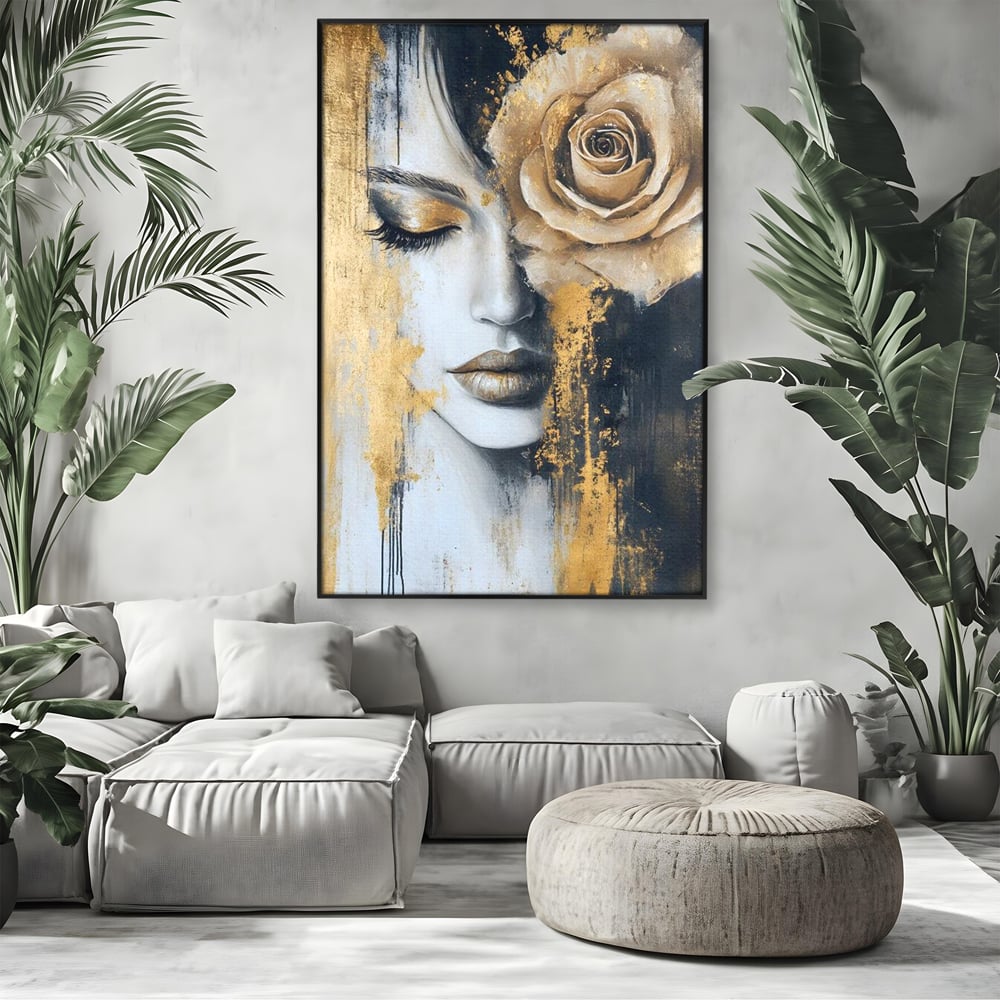 Tablou canvas cu tablou canvas portret feminin cu trandafir auriu, in rama de aluminiu negru, pe perete intr-un living