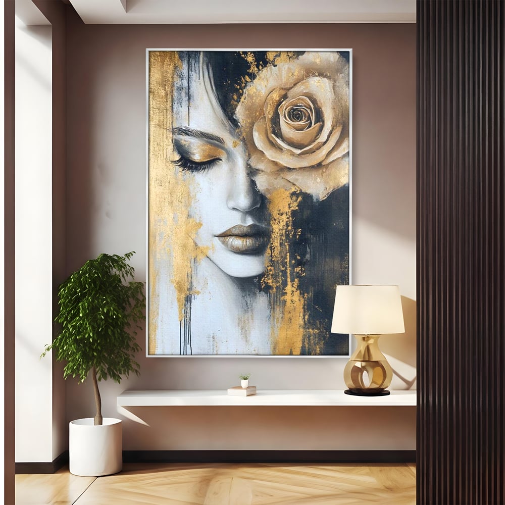 Tablou canvas cu tablou canvas portret feminin cu trandafir auriu, in rama de aluminiu argintiu