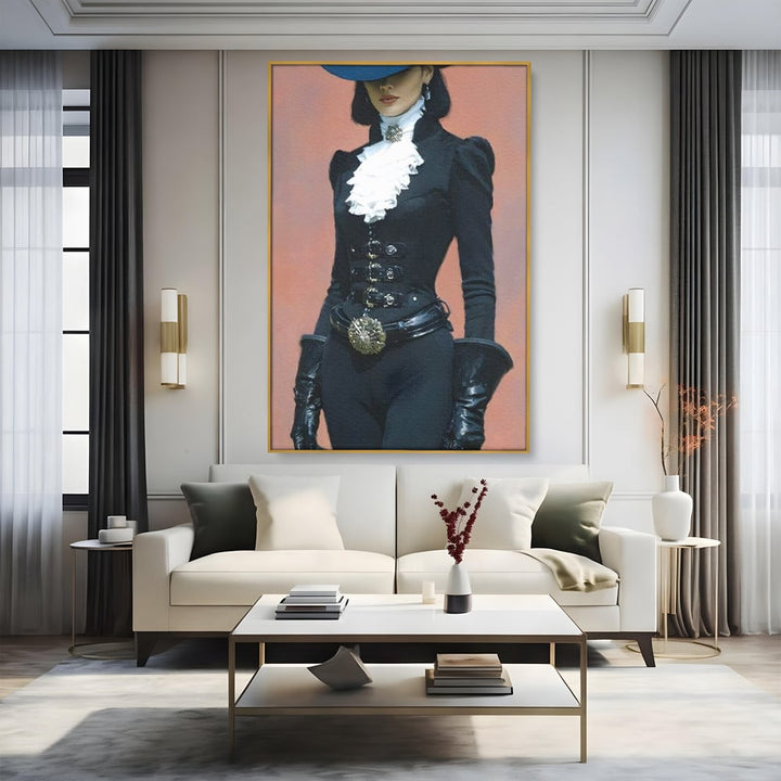 Tablou canvas cu tablou canvas cu femeie aristocrata imbracata in negru, in rama de aluminiu auriu, pe perete intr-un living