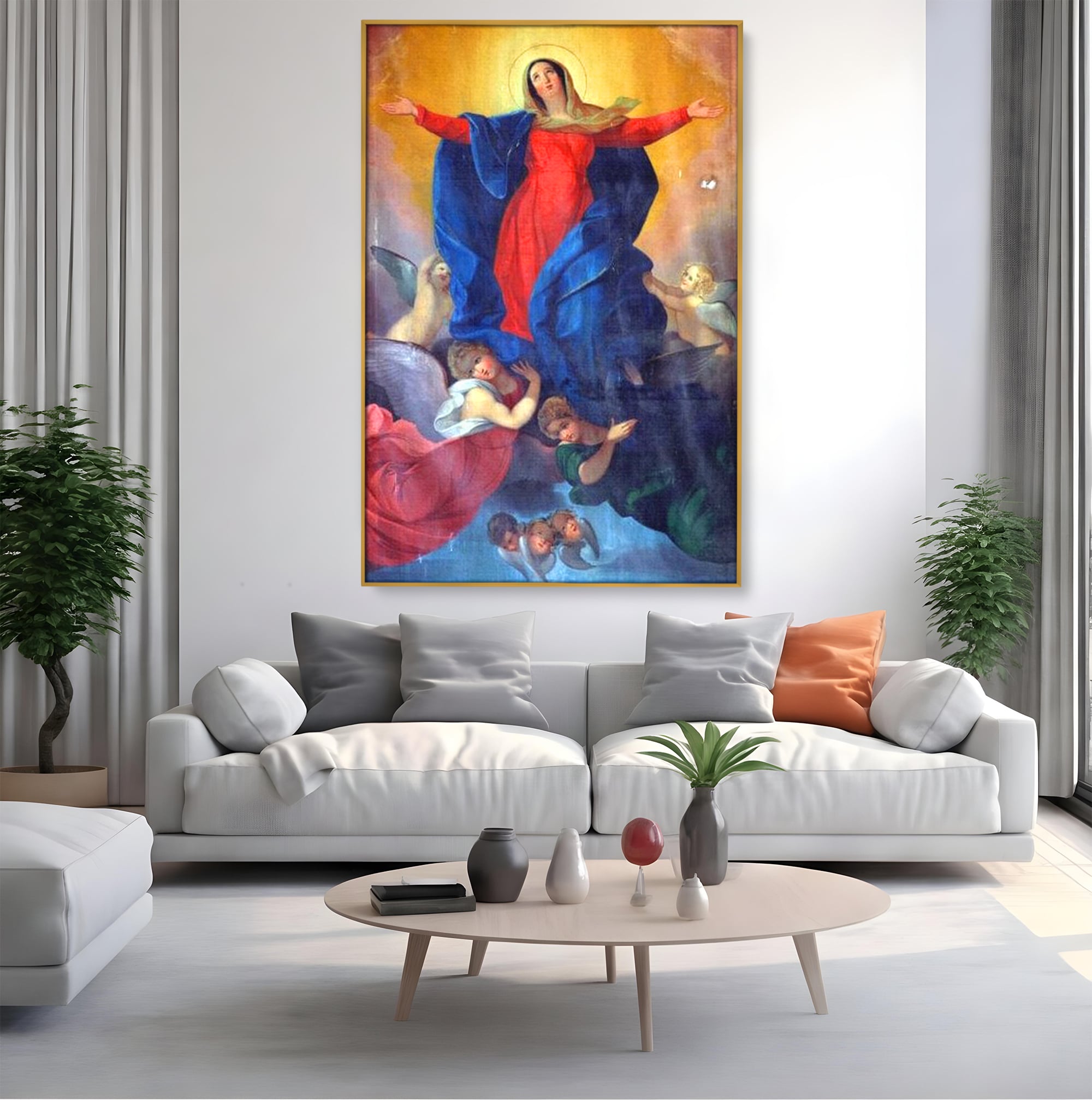Tablou canvas cu tablou canvas cu fecioara si ingeri, in rama de aluminiu auriu, pe perete intr-un living