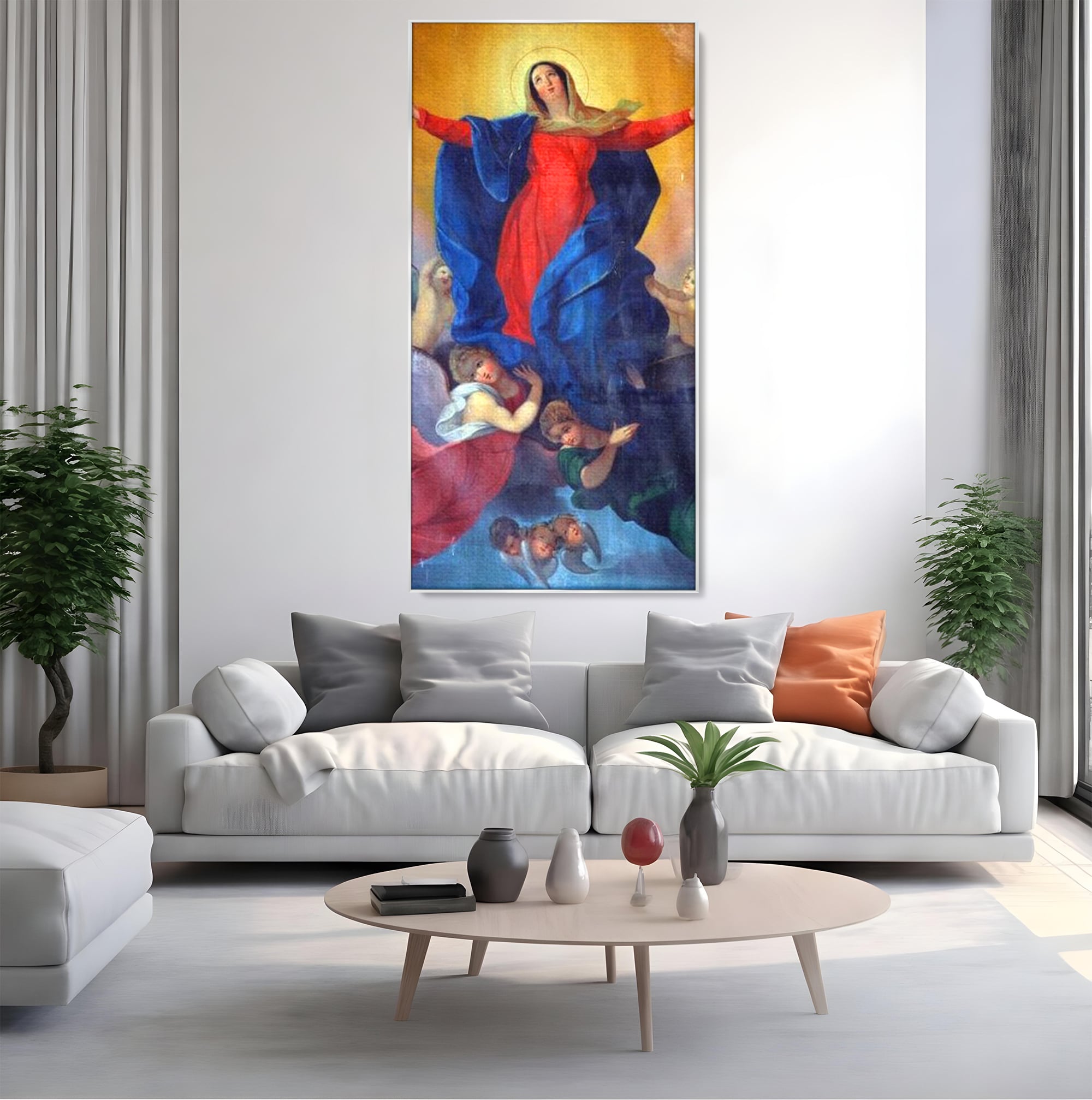 Tablou canvas cu tablou canvas cu fecioara si ingeri, in rama de aluminiu argintiu, pe perete intr-un living