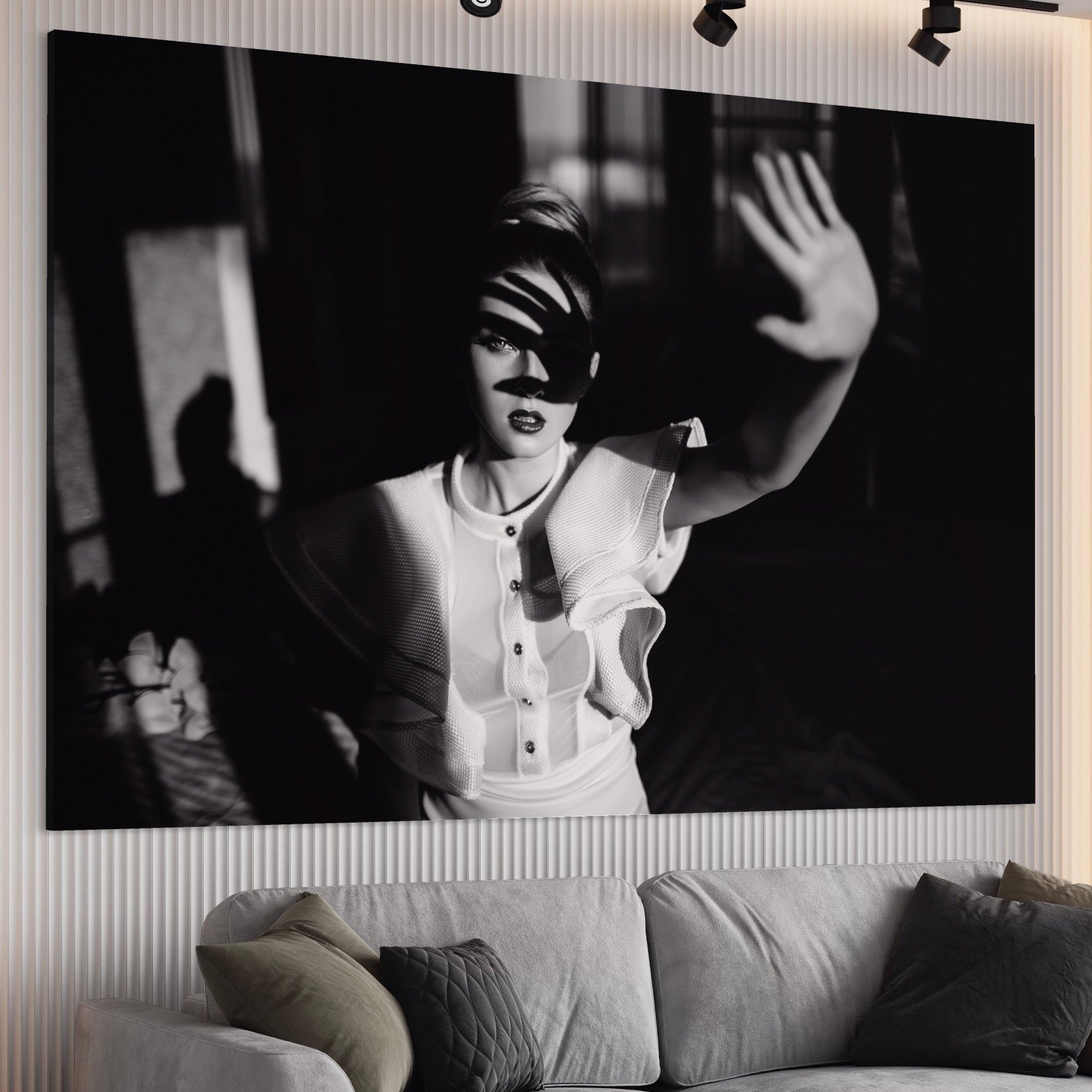 Tablou Canvas Premium LuxCanva® A1358, Elegant Lady , Frumusete, Dormitor, Femeie, Living, Alb-Negru