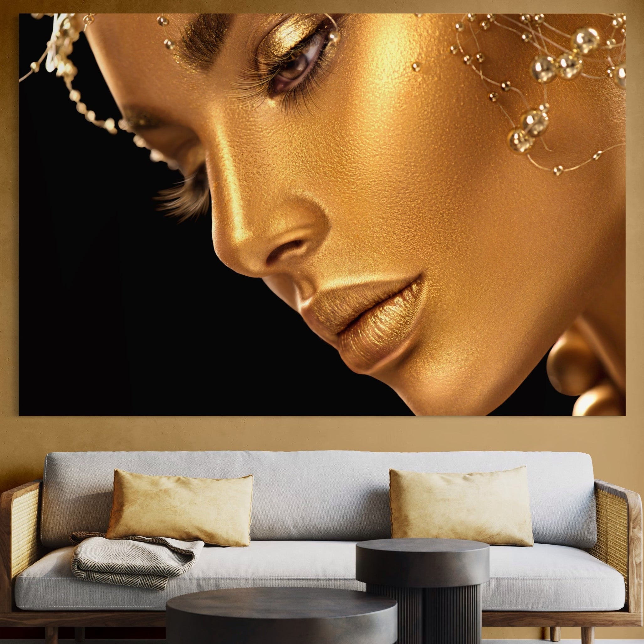 Tablou Canvas Premium LuxCanva® A1268, Beautiful Woman, Femeie, Auriu, Fumusete, Dressing, Culori Vibrante