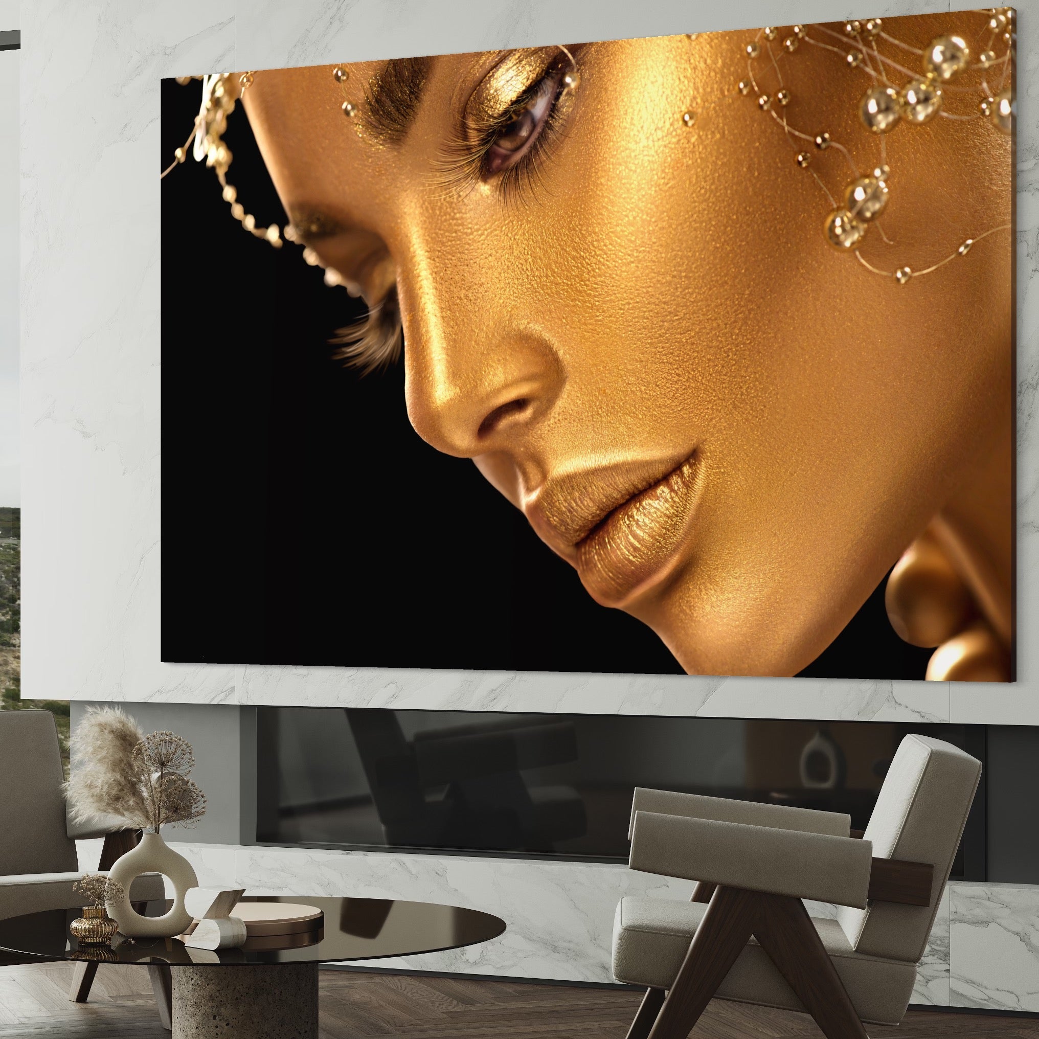 Tablou Canvas Premium LuxCanva® A1268, Beautiful Woman, Femeie, Auriu, Fumusete, Dressing, Culori Vibrante