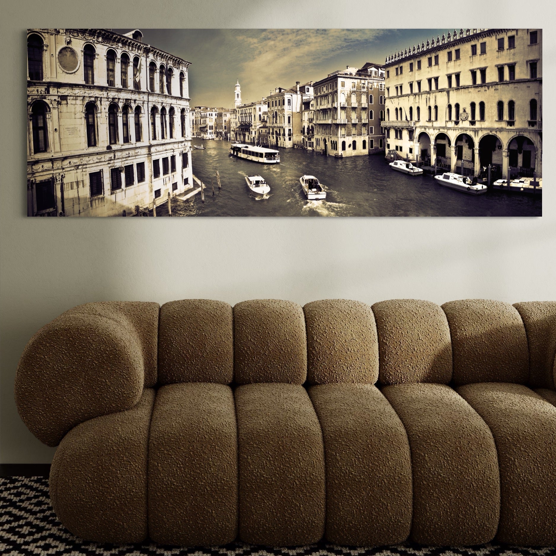 Tablou Canvas Premium LuxCanva® A1260, Venetia Alb-Negru ,Orasul Iubirii, Barci, Arhitectura, Culori Vibrante