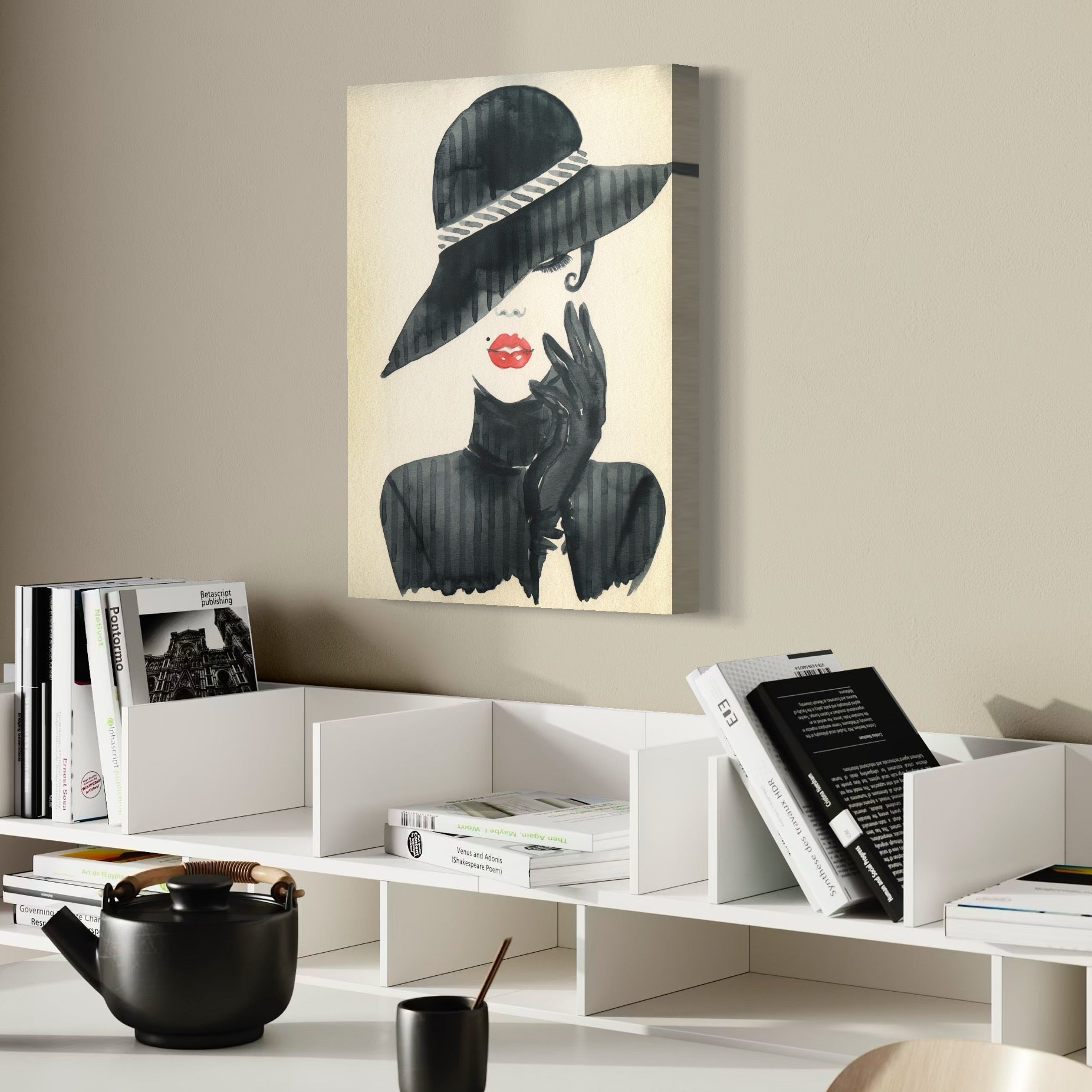 Tablou Canvas Premium LuxCanva® C1092, Stylish Fashionista With Black Hat , Femeie, Fashionista, Red Lips, Living Room, Bedroom, Relaxare, Culori Vibrante