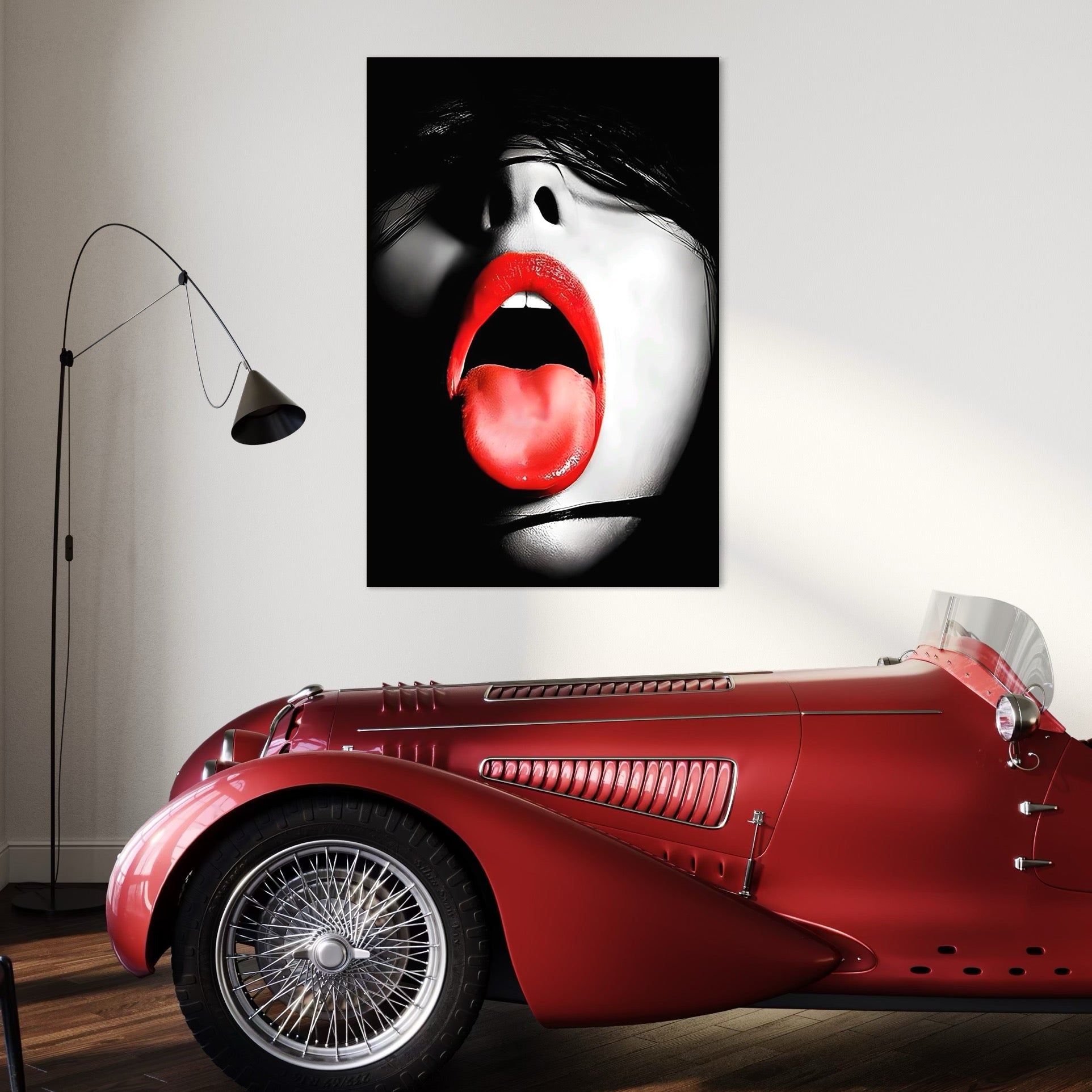 tablou canvas cu o femeie cu buzele in rosu aprins, intr-o ipostaza seducatoare pe fundal intunecat