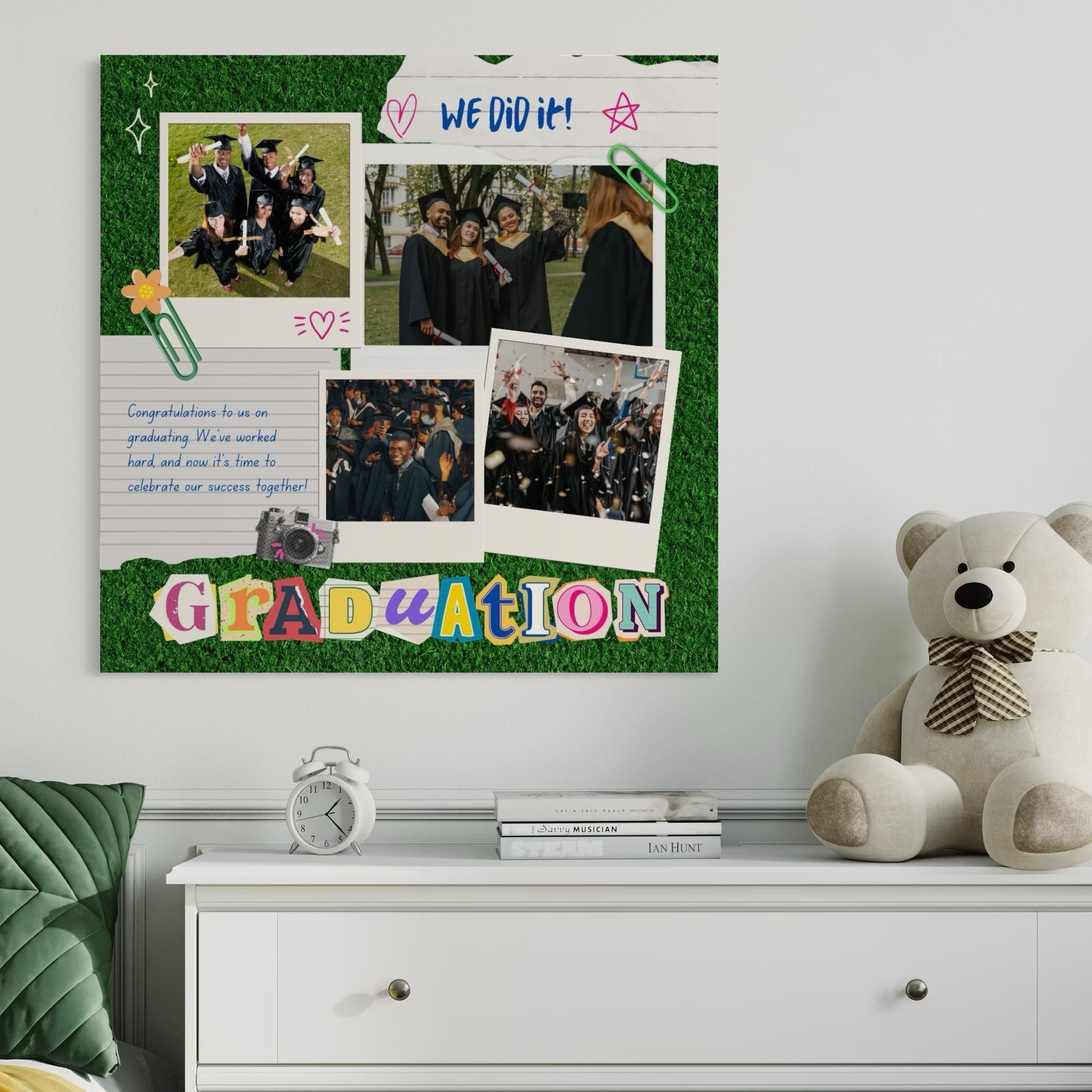 Imagine cu tablou personalizat pentru absolvire cu fotografii si colaj, tiparita pe panza canvas