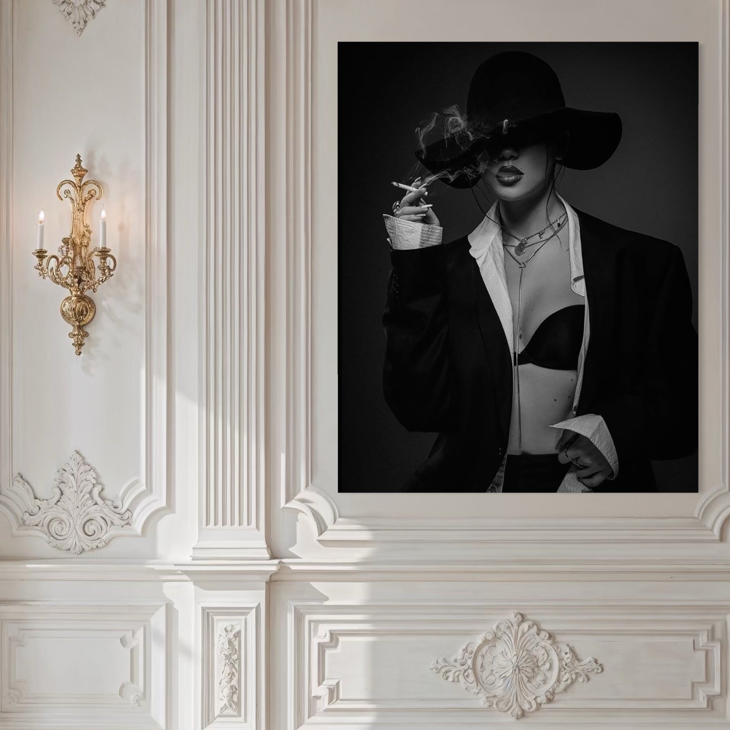 Tablou Canvas Premium, LuxCanva® P1001, Fumul Secretelor, Alb, Negru, Tigara, Fum, Senzual, Feminitate, Palarie, Seductie, Fashion, Editorial, Glamour, Atitudine, Sexy, Living, Dormitor