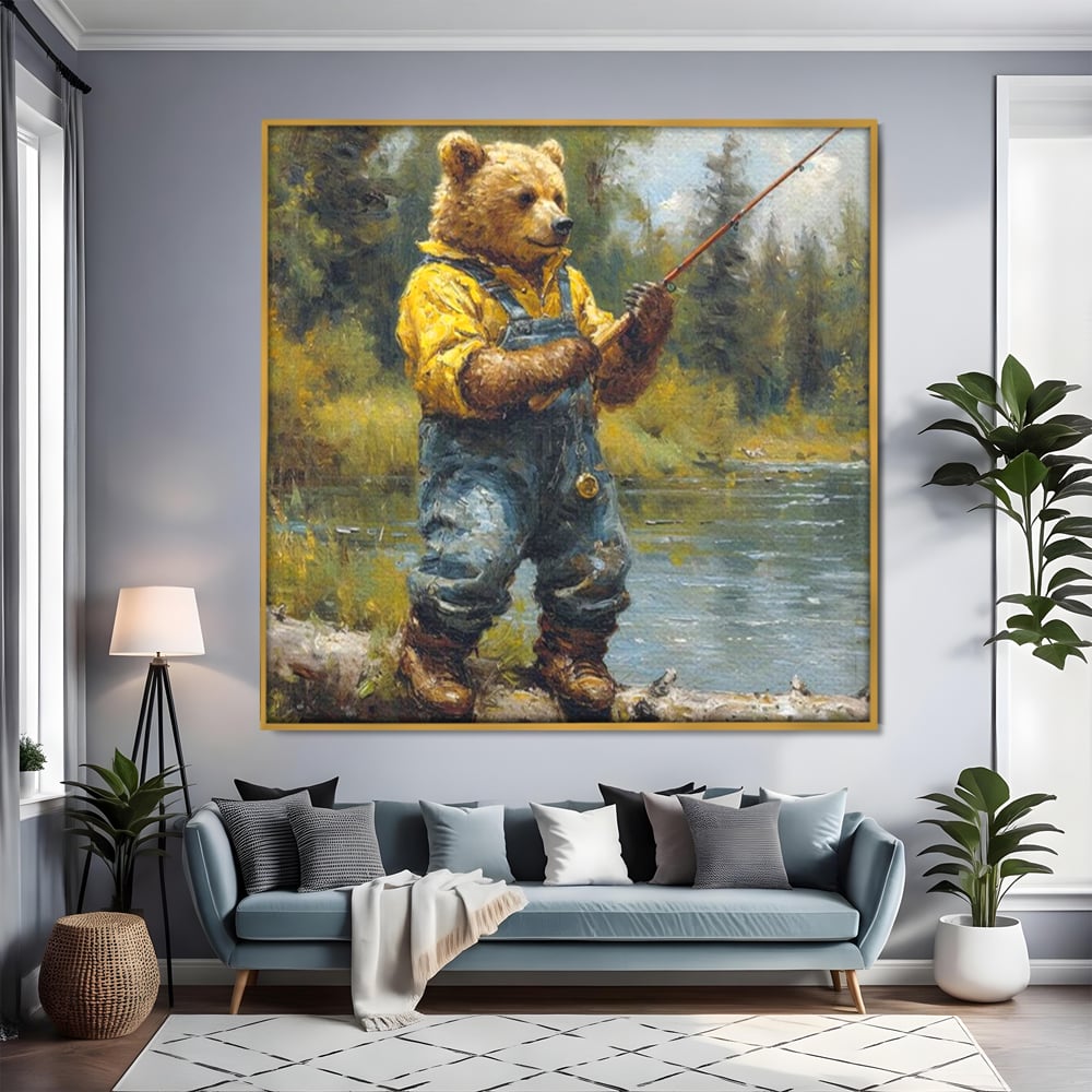 Tablou canvas cu tablou canvas cu urs pescar, in rama de aluminiu auriu, pe perete intr-un living