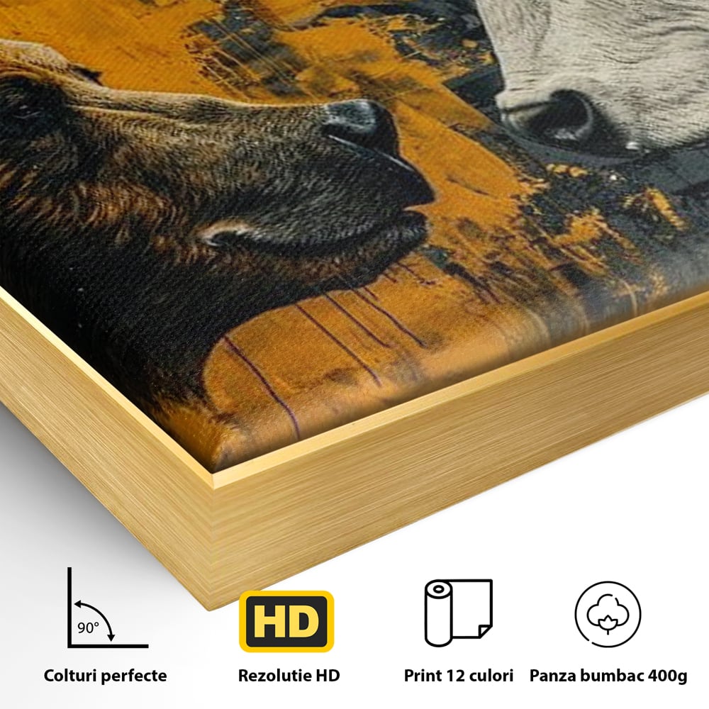 Detaliu al suprafetei: tablou canvas cu urs si taur, in rama de aluminiu auriu