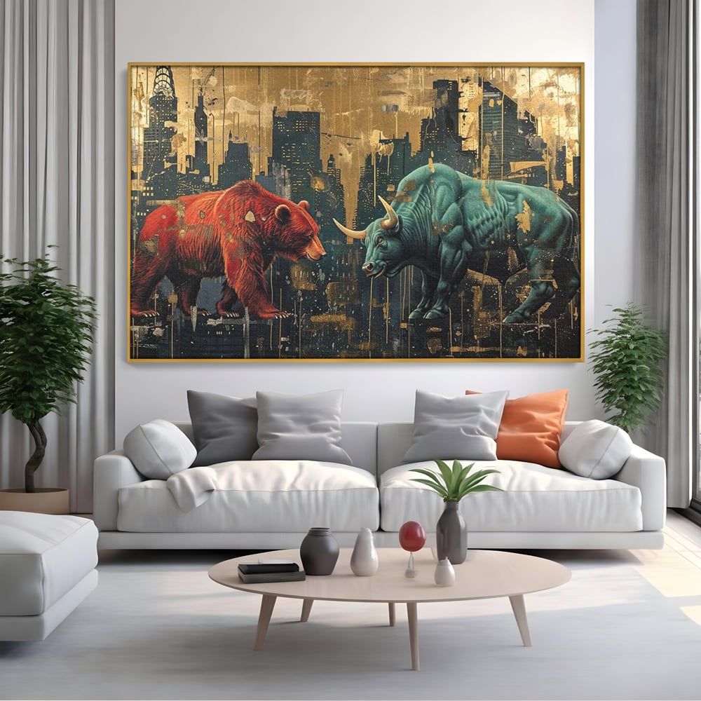Tablou canvas cu tablou canvas cu taur si urs, in rama de aluminiu auriu, pe perete intr-un living
