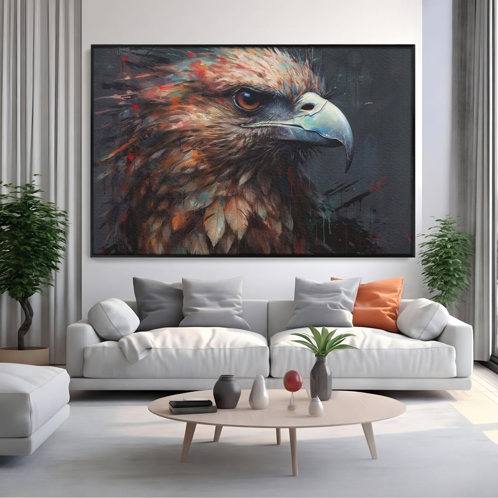 Tablou canvas cu tablou canvas cu vultur stilizat, in rama de aluminiu negru, pe perete intr-un living