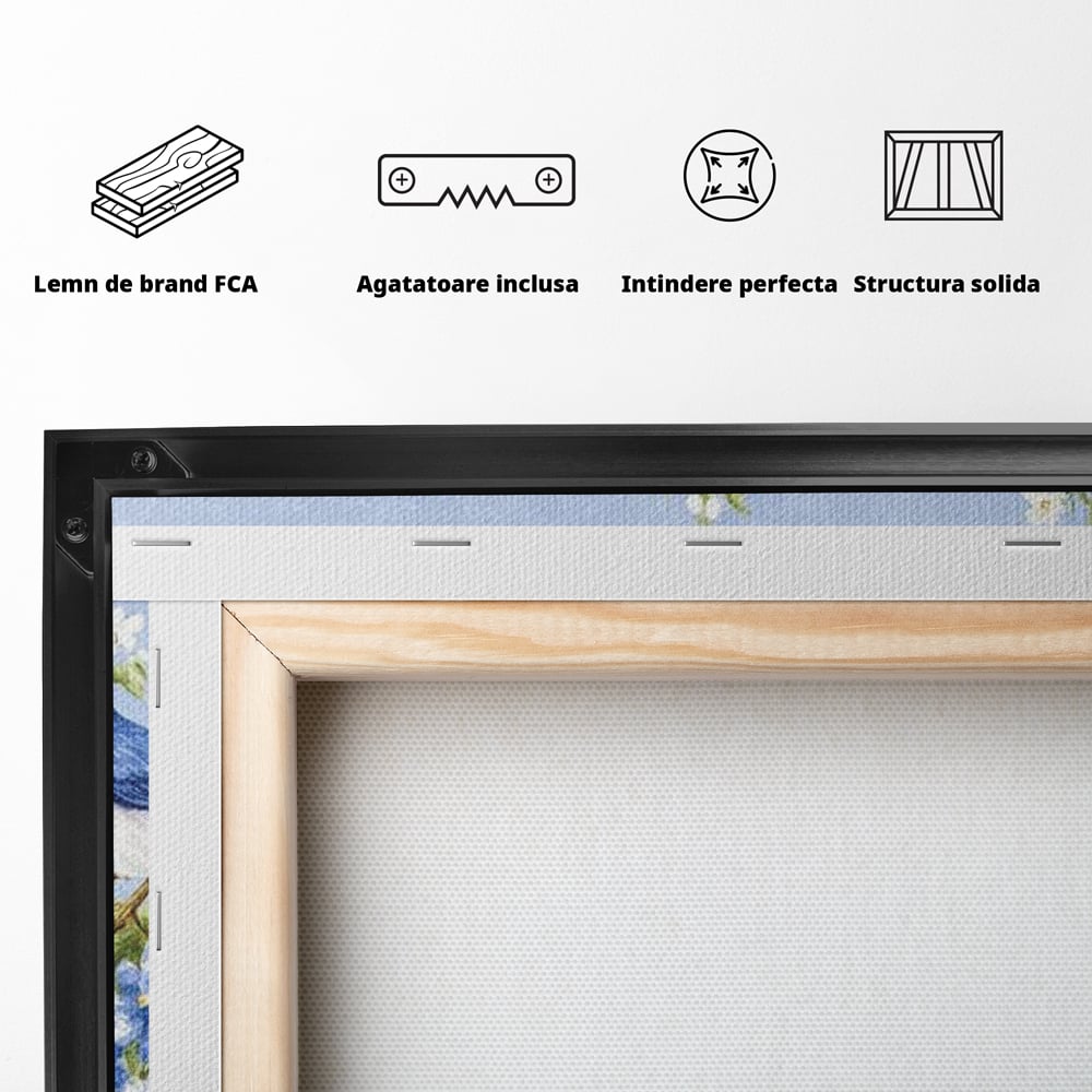Spatele produsului, cu sasiu din lemn, capse metalice si agatatoare