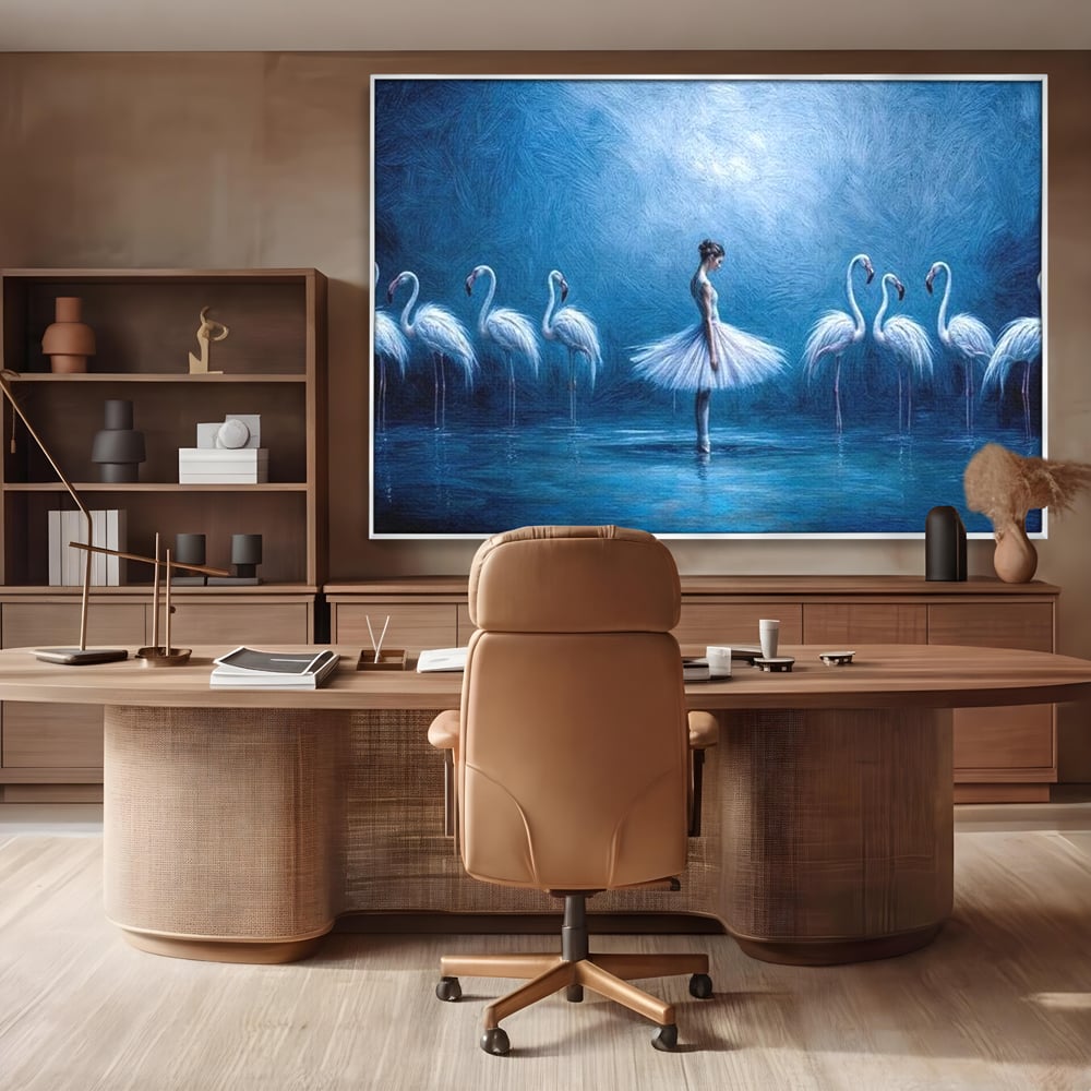 Tablou canvas cu tablou canvas cu balerina si flamingo, in rama de aluminiu argintiu, pe perete intr-un birou