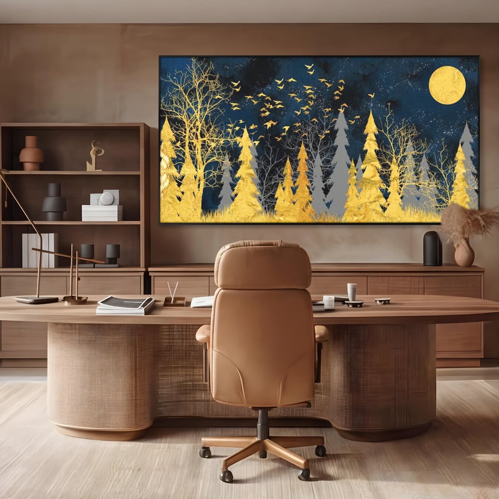 Tablou canvas cu tablou canvas cu padure aurie noaptea, in rama de aluminiu negru, pe perete intr-un birou