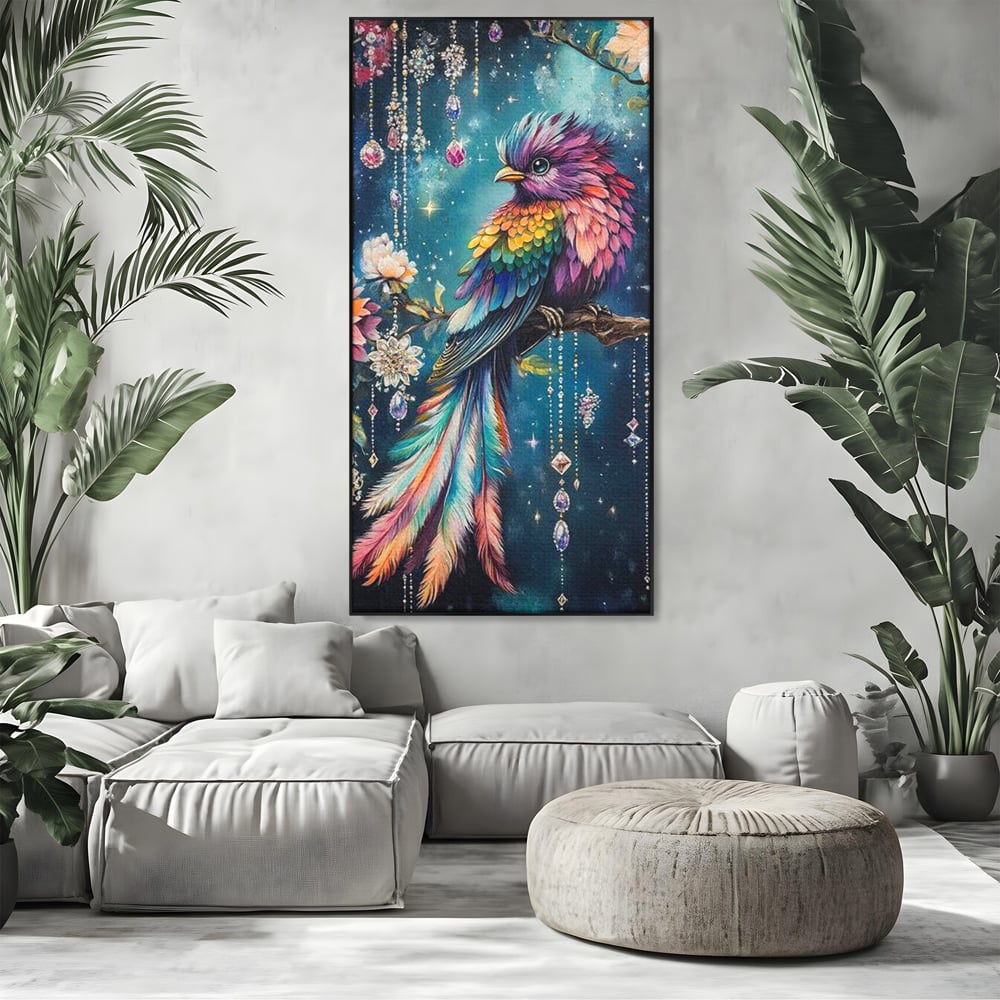 Tablou canvas cu tablou canvas cu pasare colorata si cristale, in rama de aluminiu negru, pe perete intr-un living